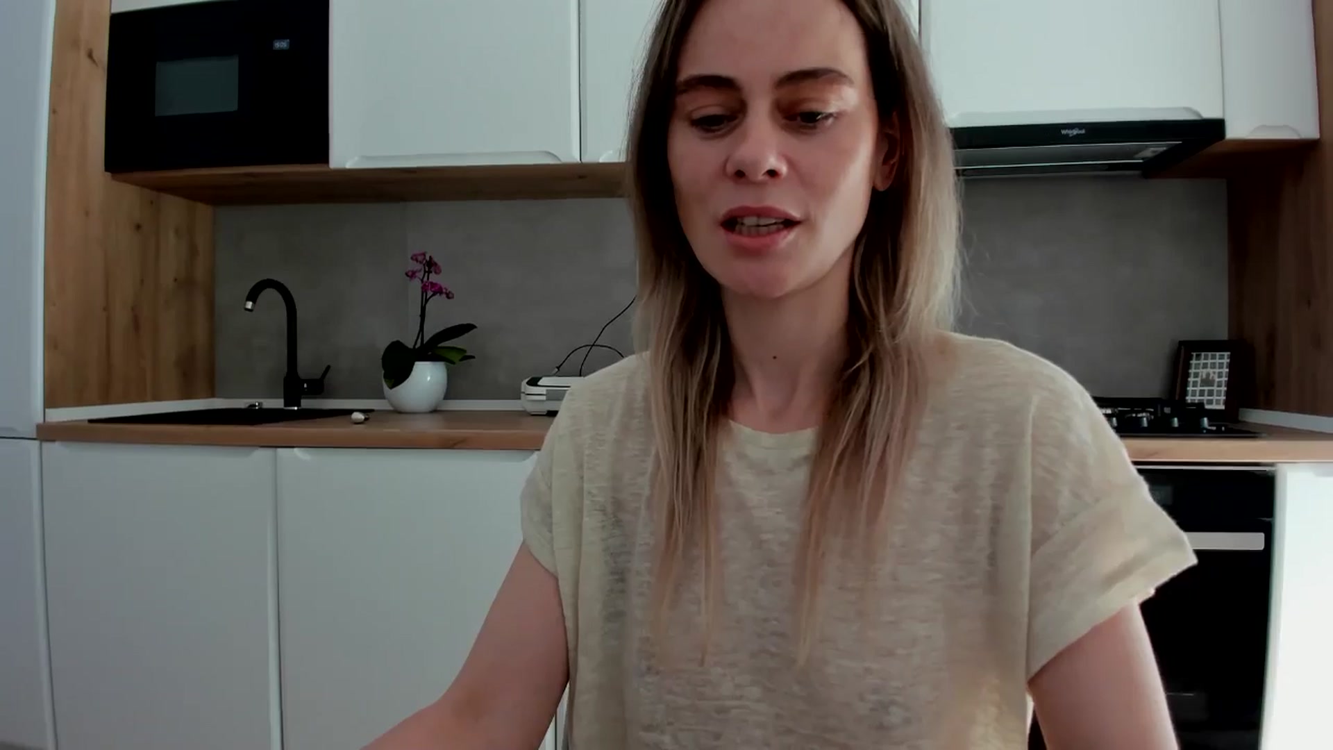 Gallery image thumbnail from DebbyPaige's myfreecams stream on, 04/21/2025, 13:09 image 20 of 20