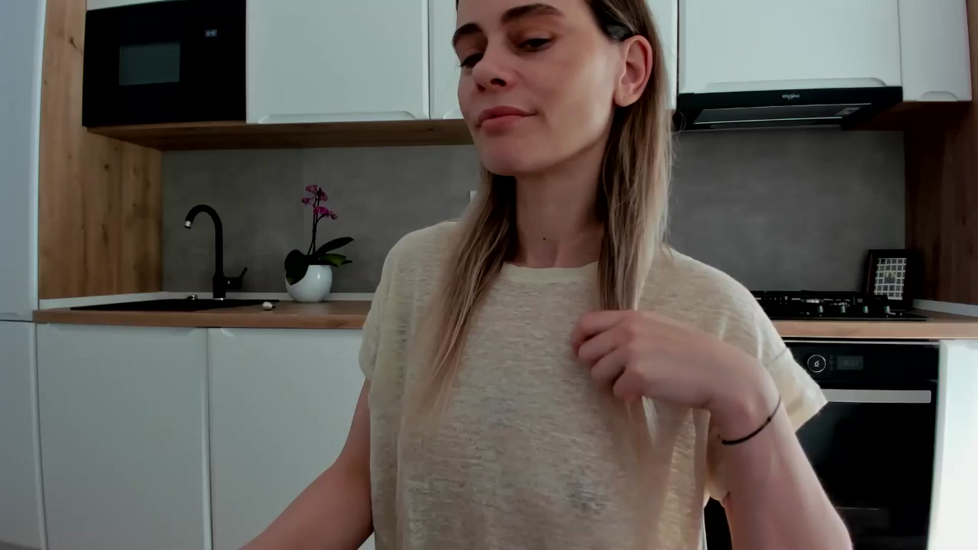 Gallery image thumbnail from DebbyPaige's myfreecams stream on, 04/21/2025, 13:40 image 20 of 20