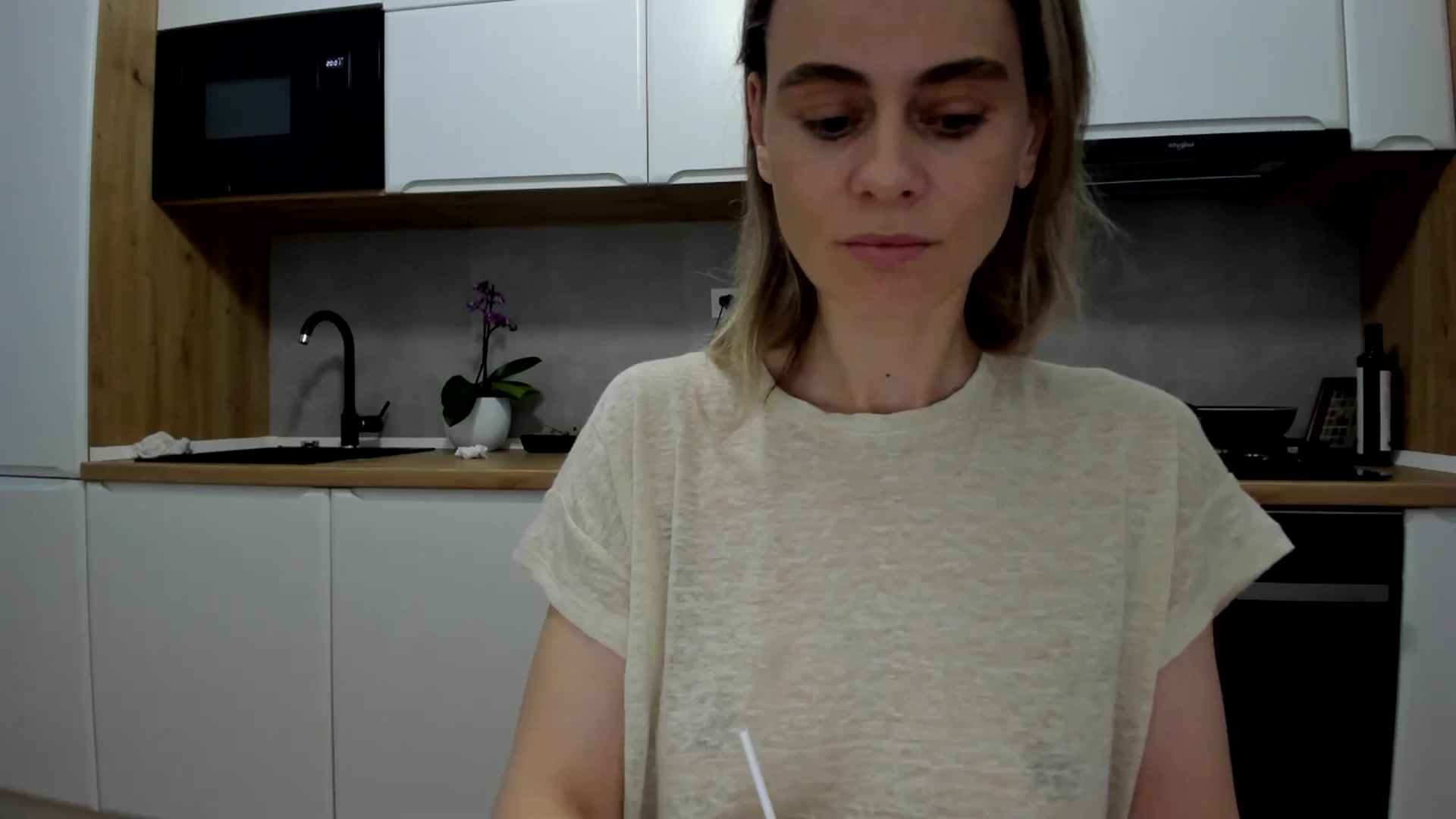 Gallery image thumbnail from DebbyPaige's myfreecams stream on, 04/21/2025, 18:04 image 18 of 20