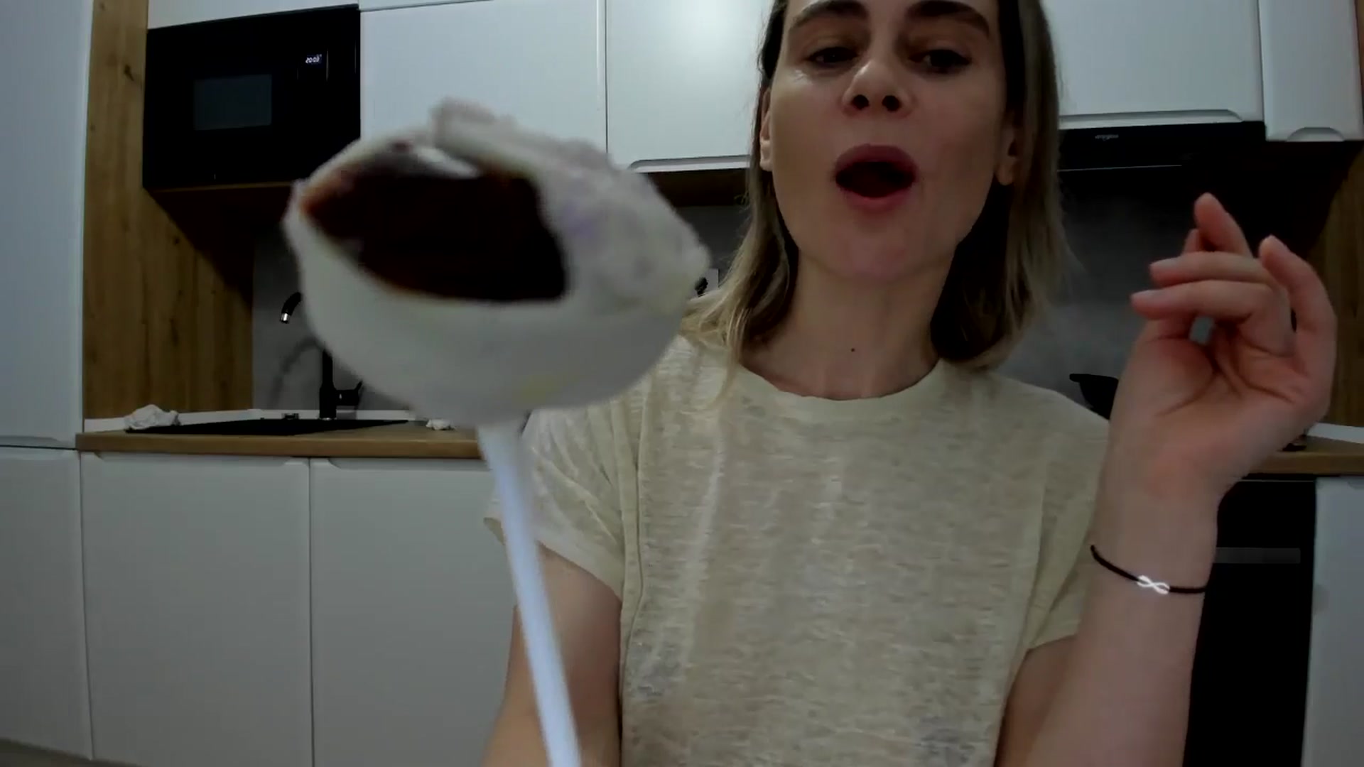Gallery image thumbnail from DebbyPaige's myfreecams stream on, 04/21/2025, 18:04 image 19 of 20