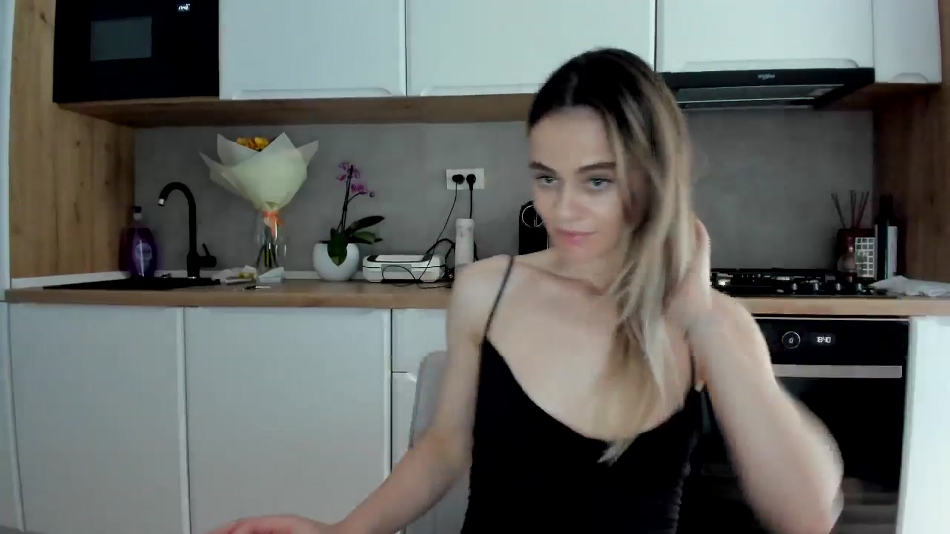 Gallery image thumbnail from DebbyPaige's myfreecams stream on, 04/22/2025, 15:51 image 19 of 20