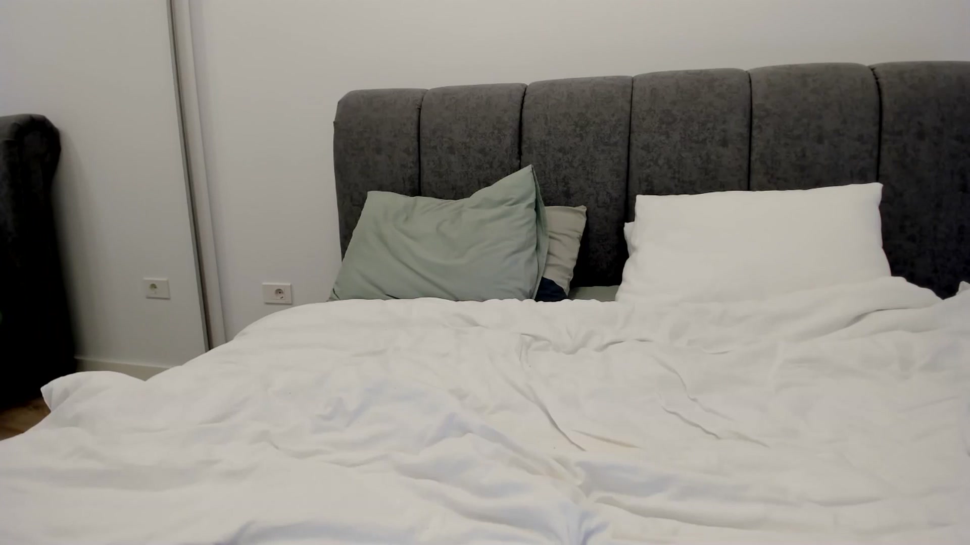 Gallery image thumbnail from DebbyPaige's myfreecams stream on, 04/23/2025, 10:05 image 19 of 20