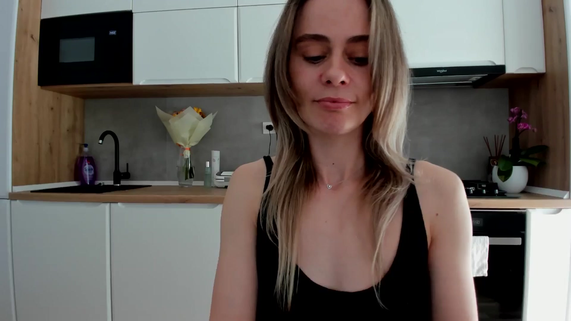 Gallery image thumbnail from DebbyPaige's myfreecams stream on, 04/24/2025, 14:37 image 4 of 20