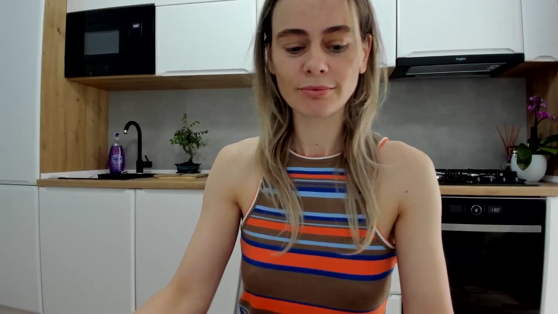 Gallery image thumbnail from DebbyPaige's myfreecams stream on, 04/25/2025, 09:04 image 6 of 20