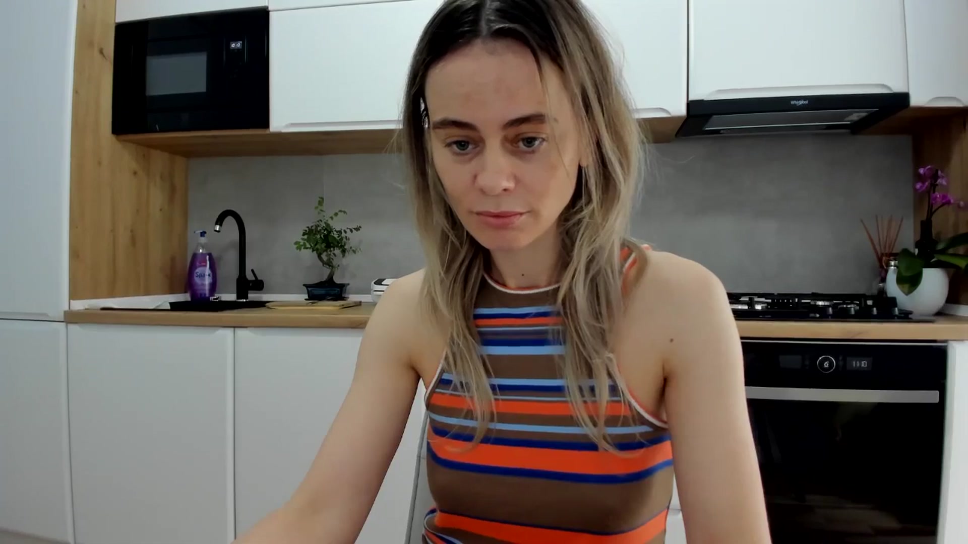 Gallery image thumbnail from DebbyPaige's myfreecams stream on, 04/25/2025, 09:04 image 8 of 20