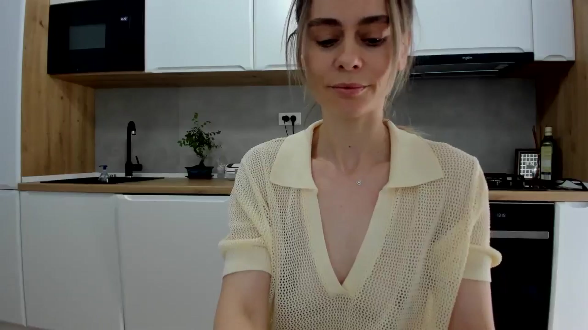 Gallery image thumbnail from DebbyPaige's myfreecams stream on, 04/28/2025, 12:06 image 3 of 20