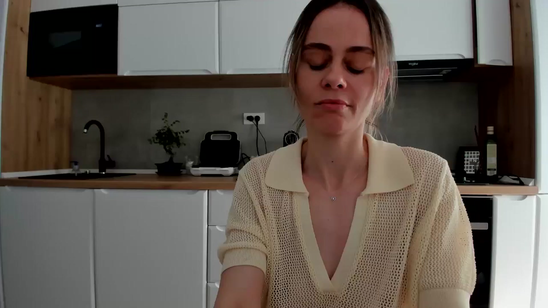 Gallery image thumbnail from DebbyPaige's myfreecams stream on, 04/28/2025, 14:11 image 16 of 20