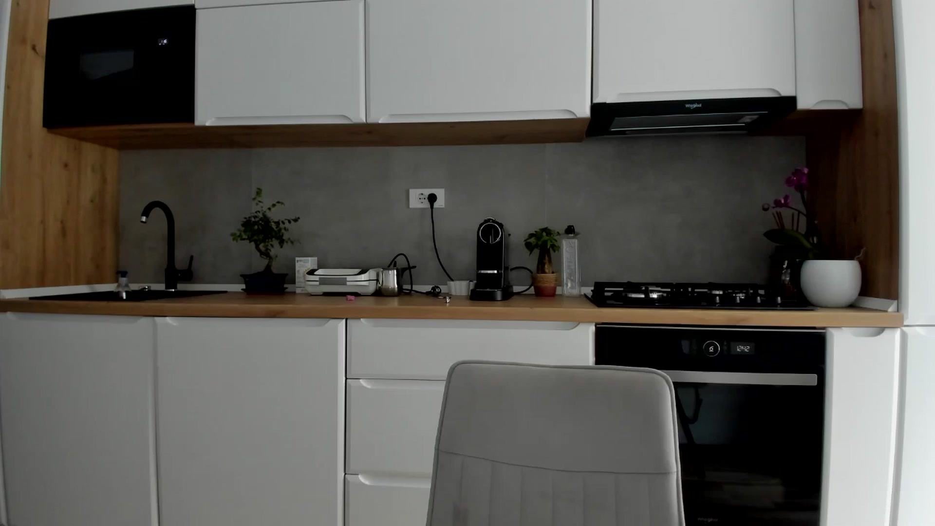 Gallery image thumbnail from DebbyPaige's myfreecams stream on, 04/30/2025, 12:31 image 6 of 20