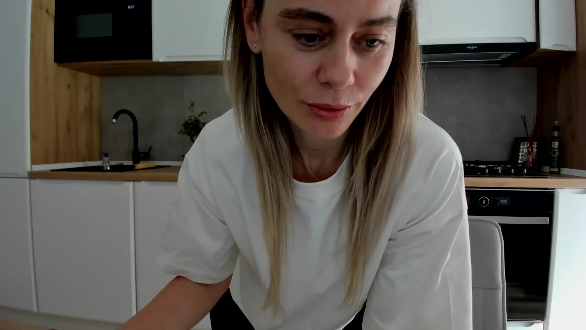 Gallery image thumbnail from DebbyPaige's myfreecams stream on, 05/05/2025, 13:57 image 3 of 20