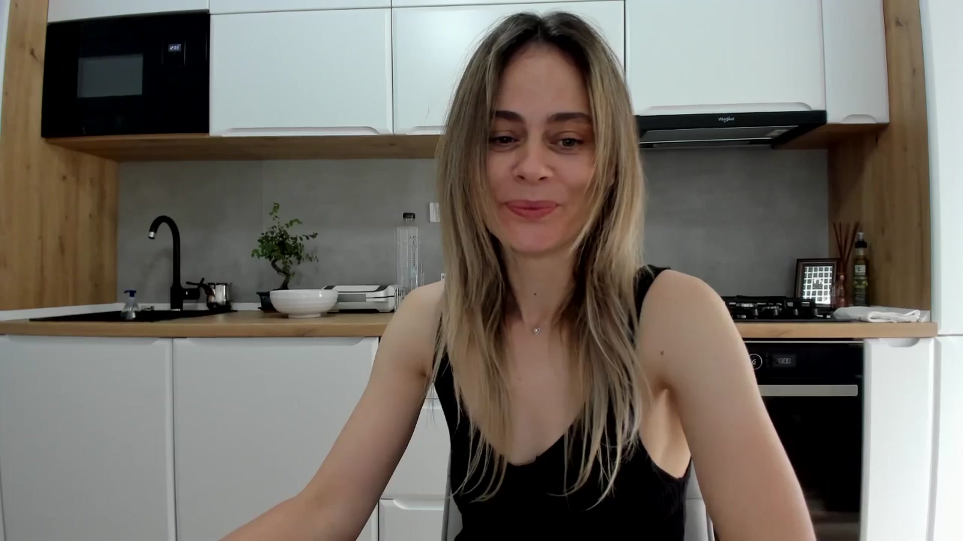 Gallery image thumbnail from DebbyPaige's myfreecams stream on, 05/06/2025, 11:13 image 13 of 20