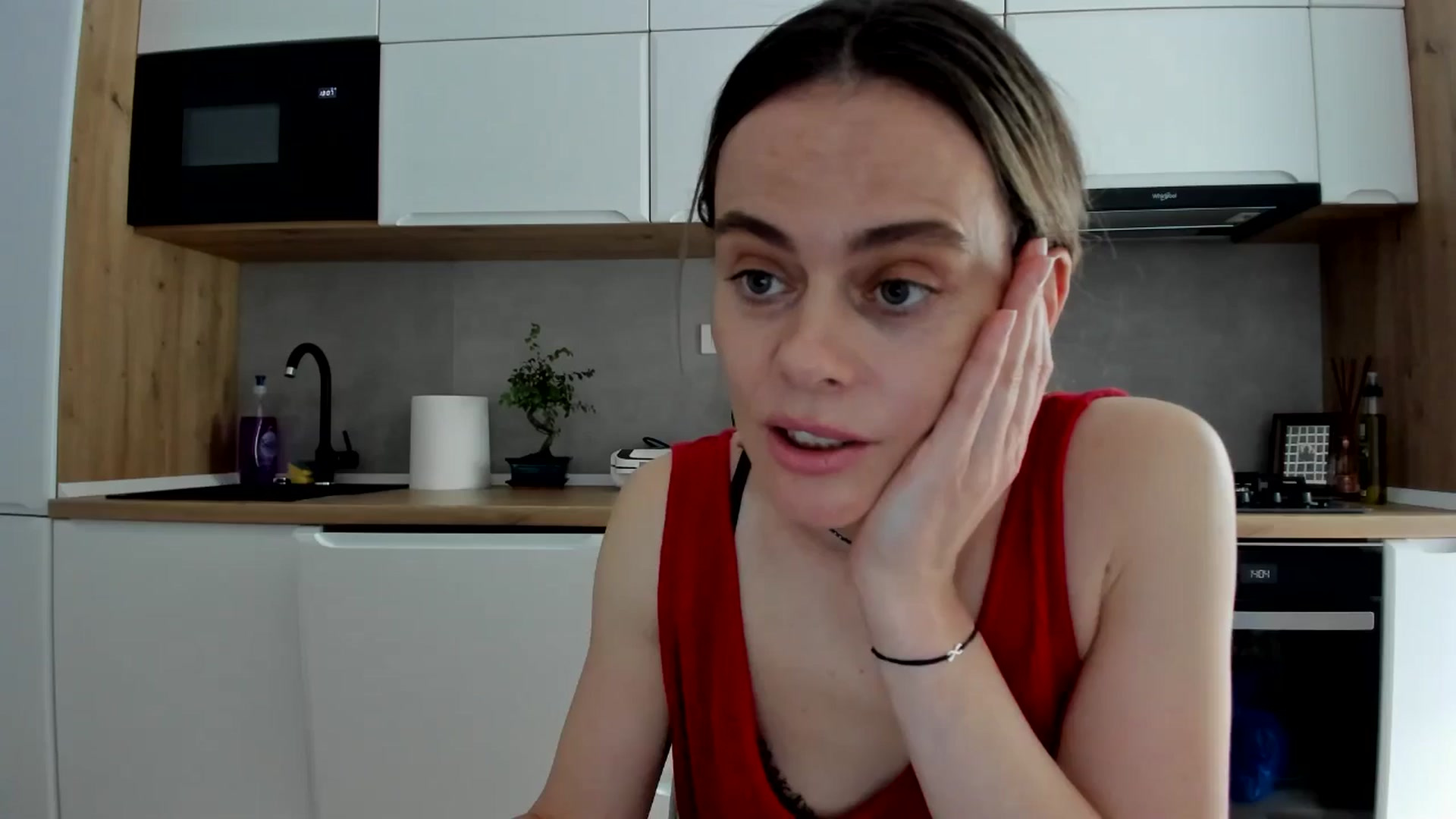 Gallery image thumbnail from DebbyPaige's myfreecams stream on, 05/07/2025, 13:40 image 12 of 20