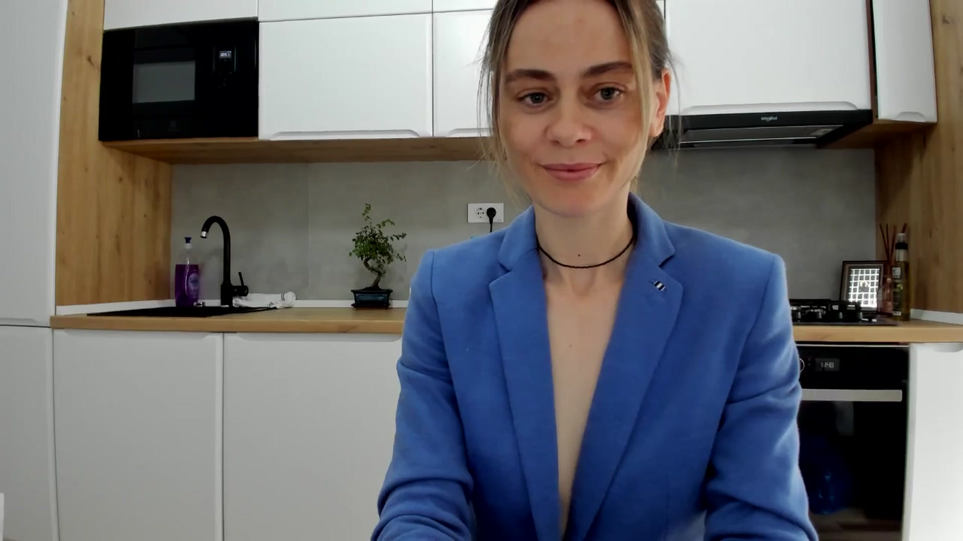 Gallery image thumbnail from DebbyPaige's myfreecams stream on, 05/08/2025, 12:24 image 4 of 20