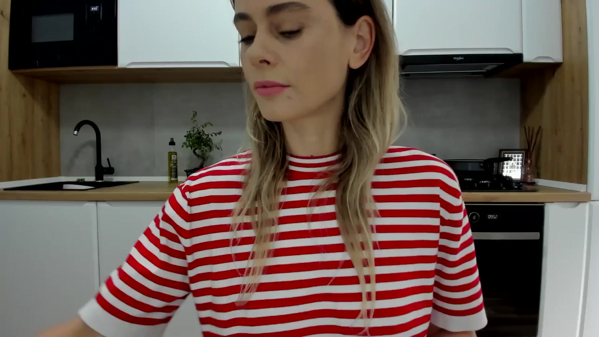 Gallery image thumbnail from DebbyPaige's myfreecams stream on, 05/10/2025, 08:35 image 1 of 20