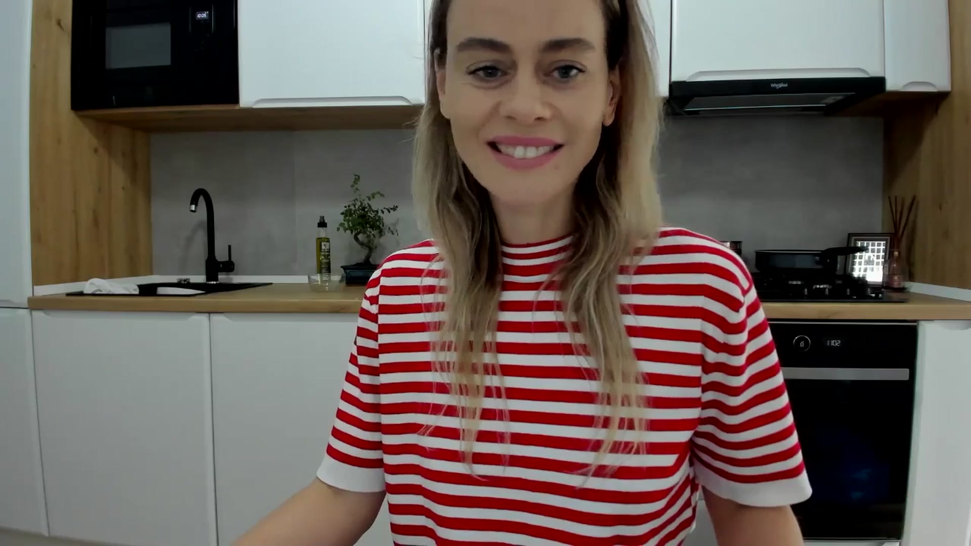 Gallery image thumbnail from DebbyPaige's myfreecams stream on, 05/10/2025, 08:35 image 15 of 20