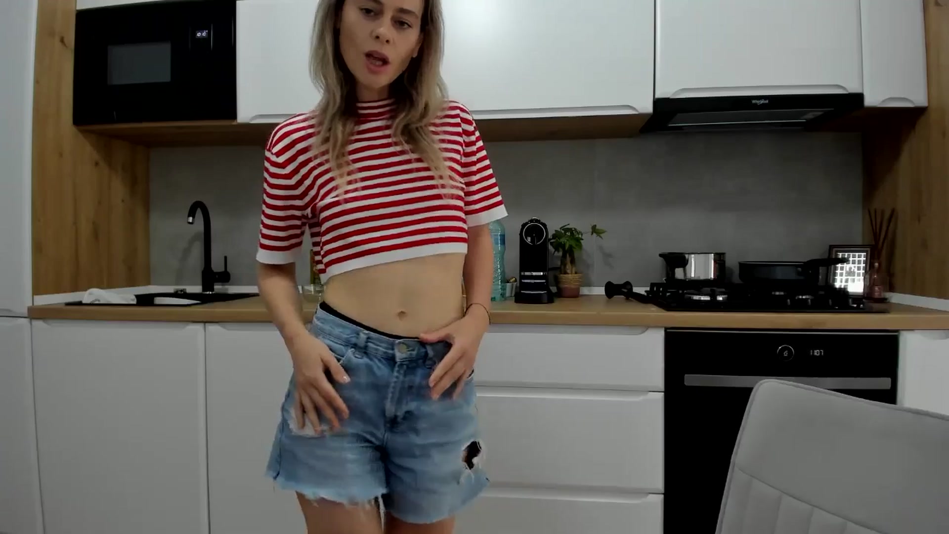 Gallery image thumbnail from DebbyPaige's myfreecams stream on, 05/10/2025, 08:35 image 16 of 20
