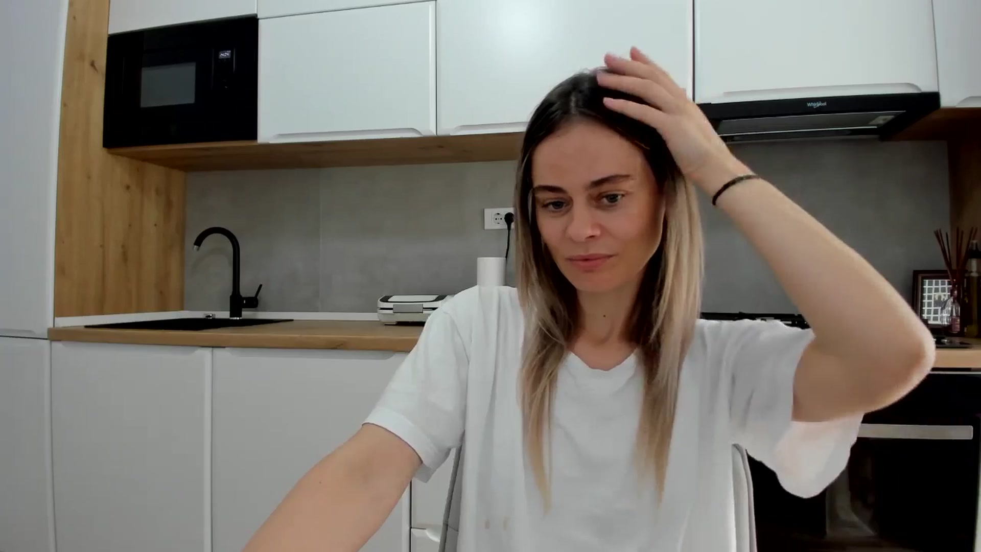 Gallery image thumbnail from DebbyPaige's myfreecams stream on, 05/16/2025, 14:11 image 11 of 20