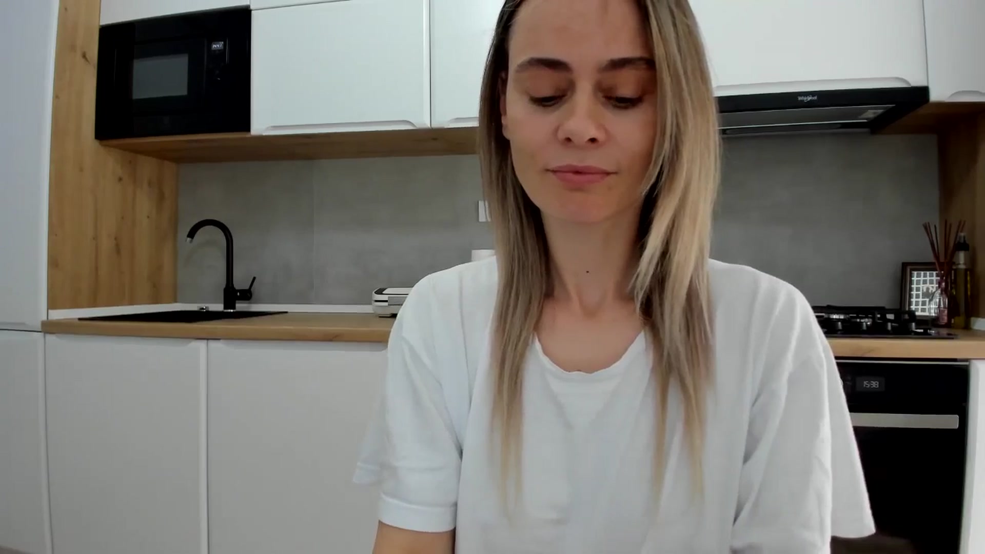 Gallery image thumbnail from DebbyPaige's myfreecams stream on, 05/16/2025, 14:11 image 14 of 20