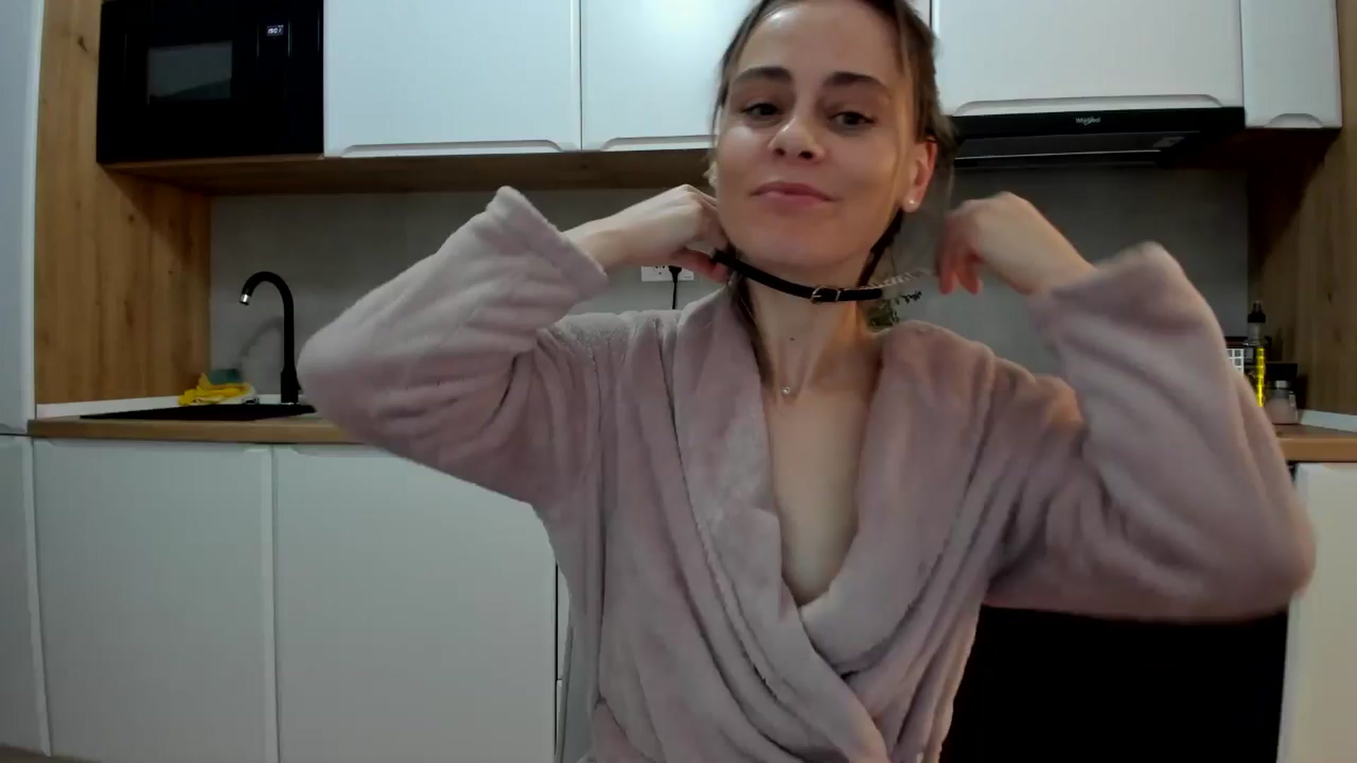 Gallery image thumbnail from DebbyPaige's myfreecams stream on, 05/18/2025, 17:06 image 19 of 20