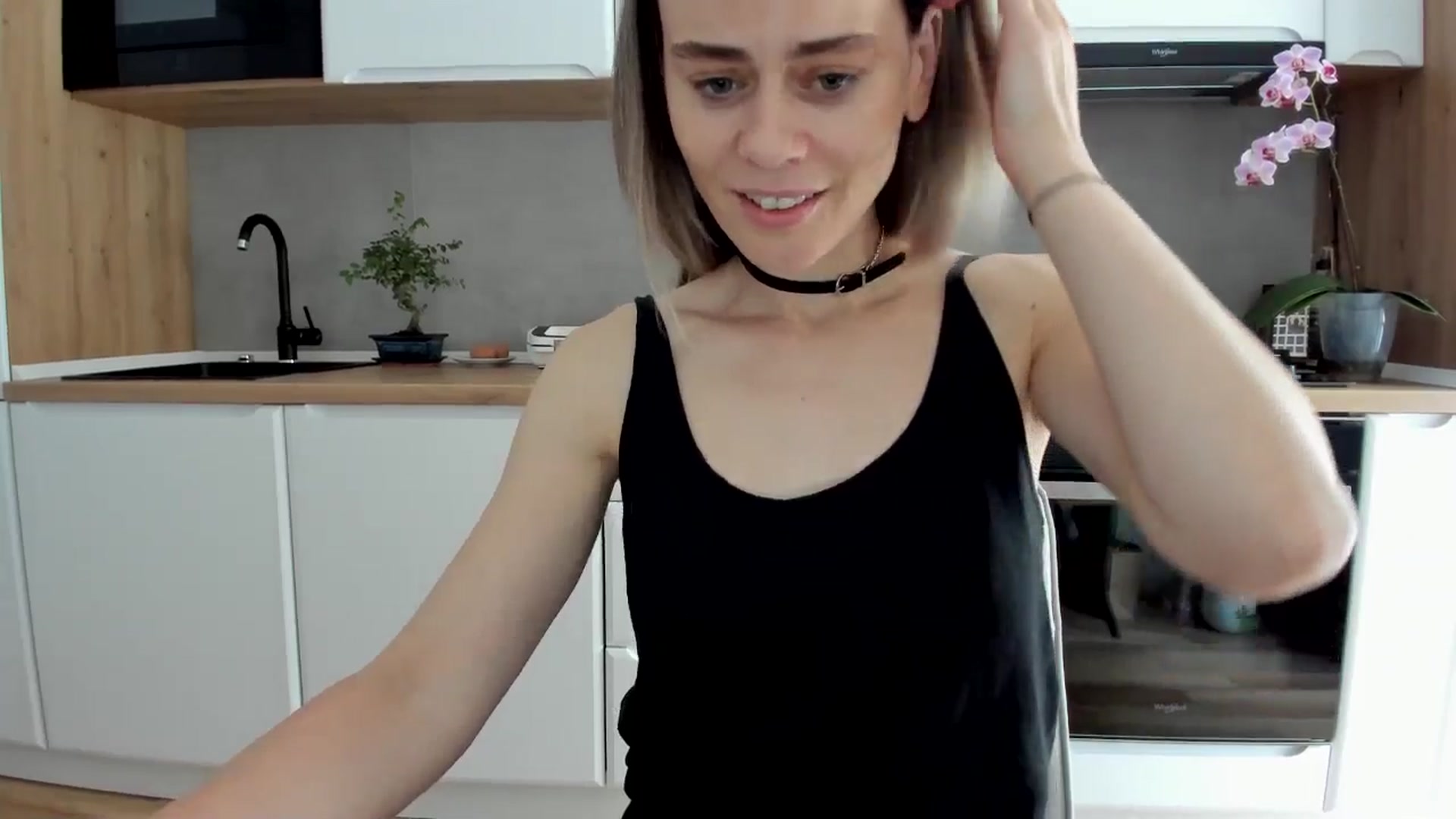 Gallery image thumbnail from DebbyPaige's myfreecams stream on, 05/19/2025, 10:53 image 12 of 20