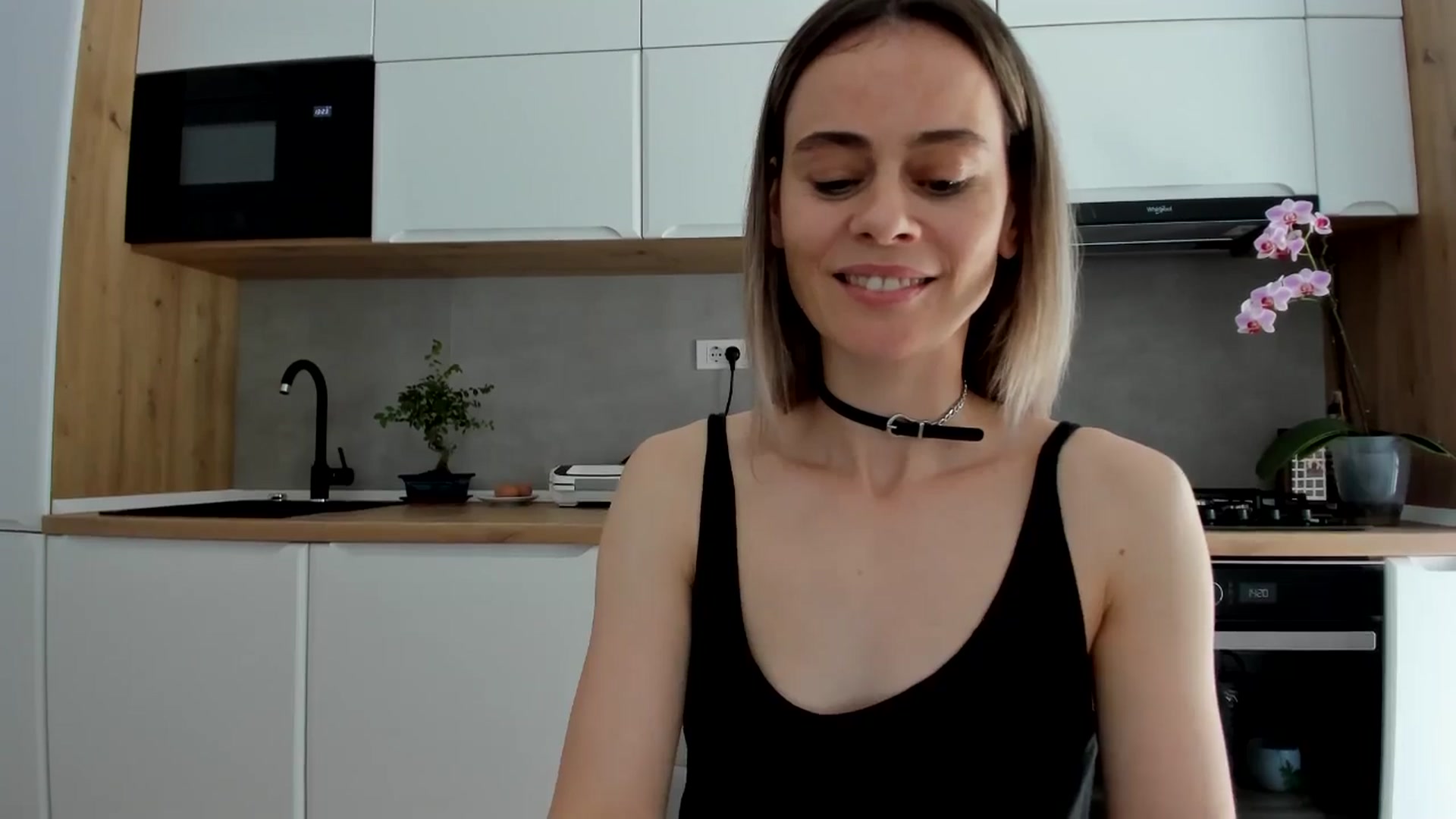 Gallery image thumbnail from DebbyPaige's myfreecams stream on, 05/19/2025, 11:22 image 20 of 20