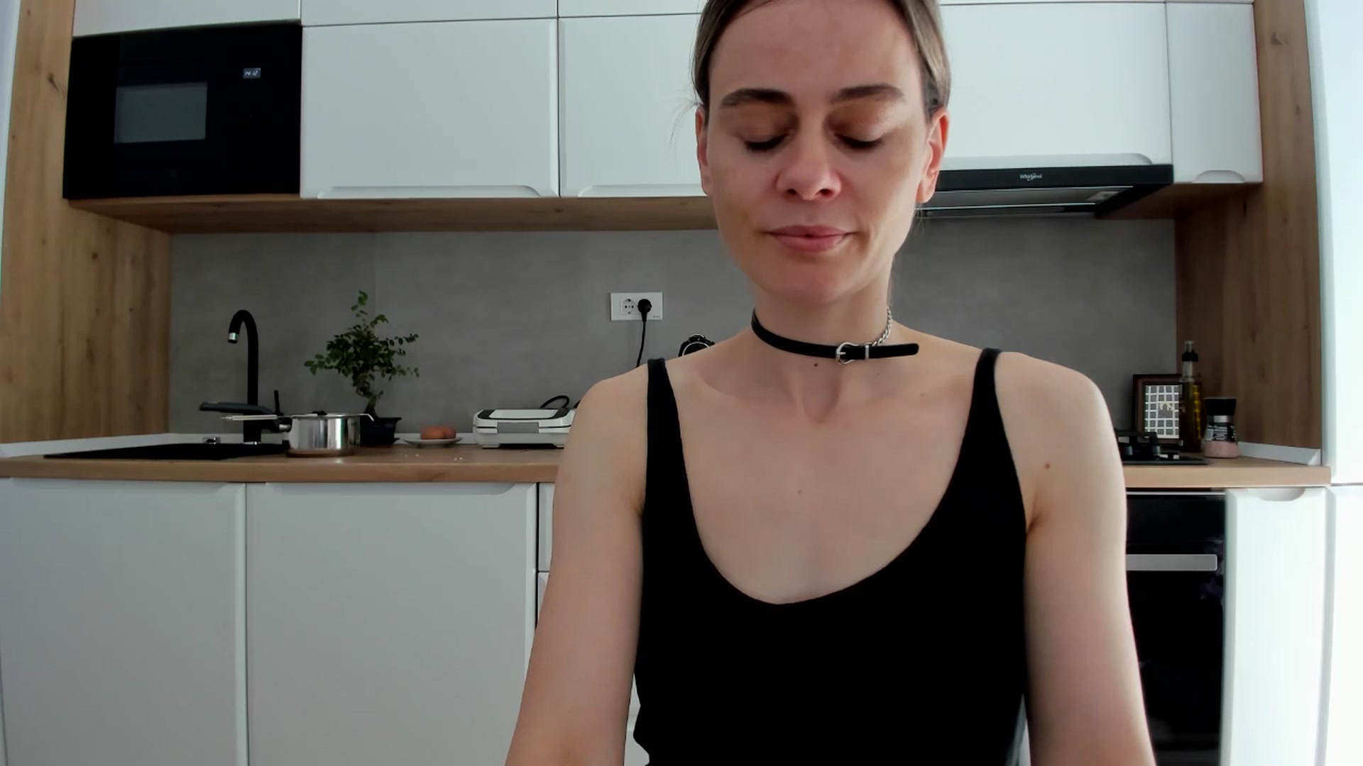 Gallery image thumbnail from DebbyPaige's myfreecams stream on, 05/19/2025, 12:20 image 17 of 20