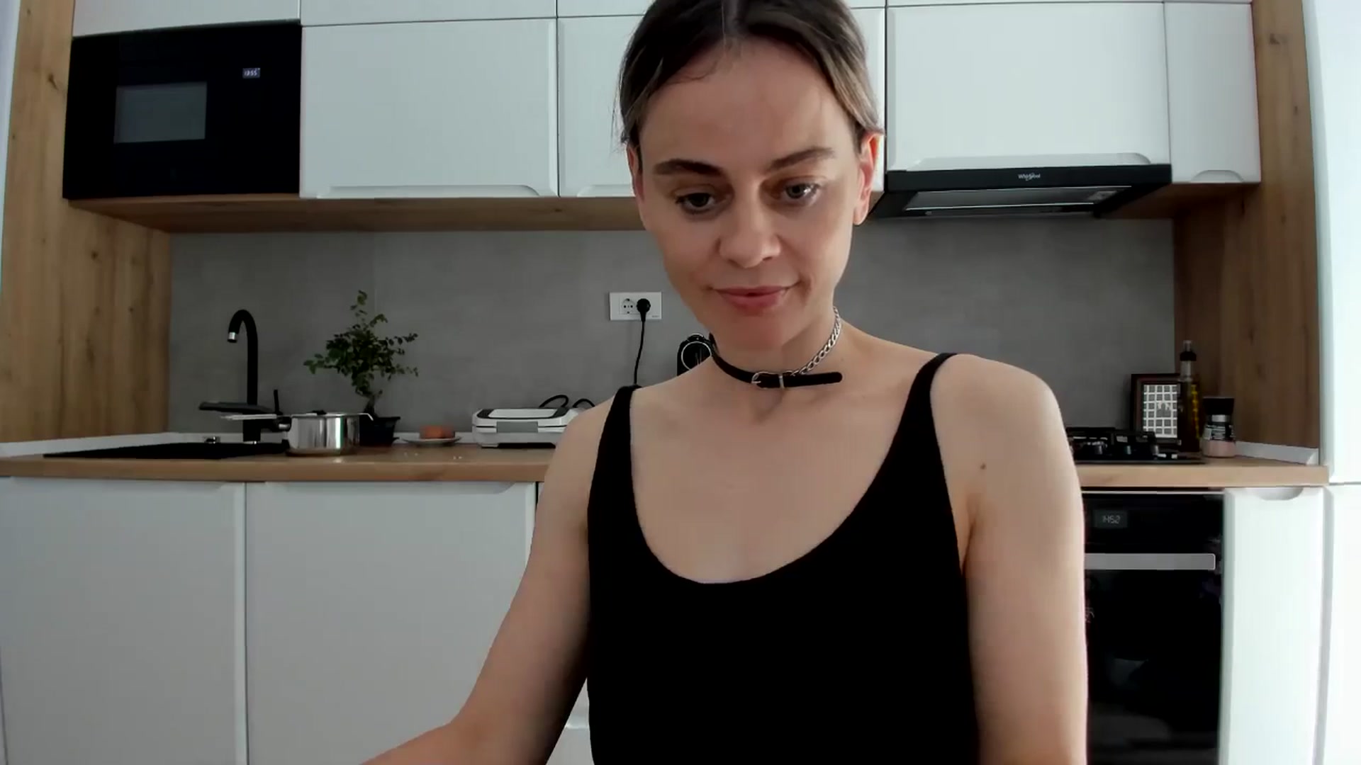 Gallery image thumbnail from DebbyPaige's myfreecams stream on, 05/19/2025, 12:20 image 9 of 20