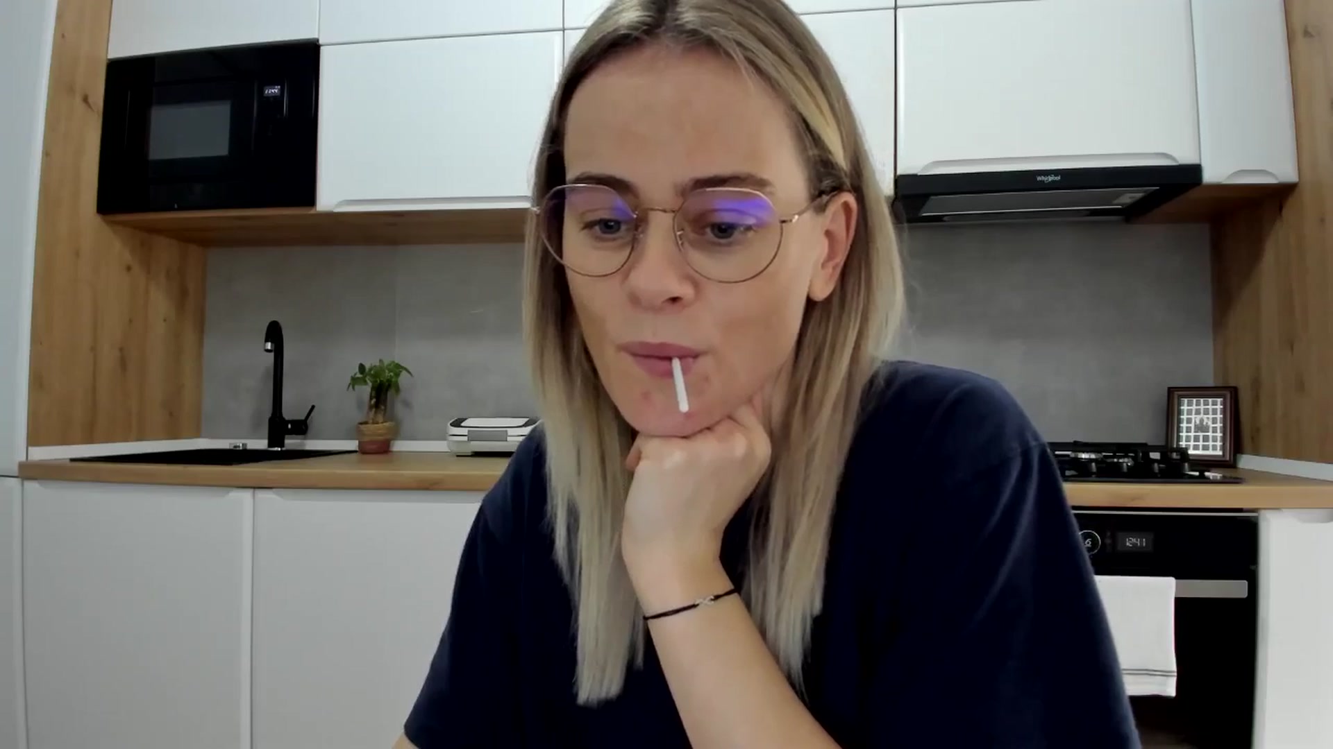 Gallery image thumbnail from DebbyPaige's myfreecams stream on, 05/26/2025, 11:13 image 8 of 20
