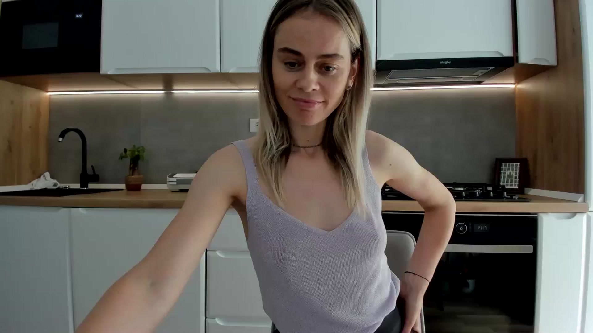 Gallery image thumbnail from DebbyPaige's myfreecams stream on, 05/27/2025, 13:20 image 7 of 20