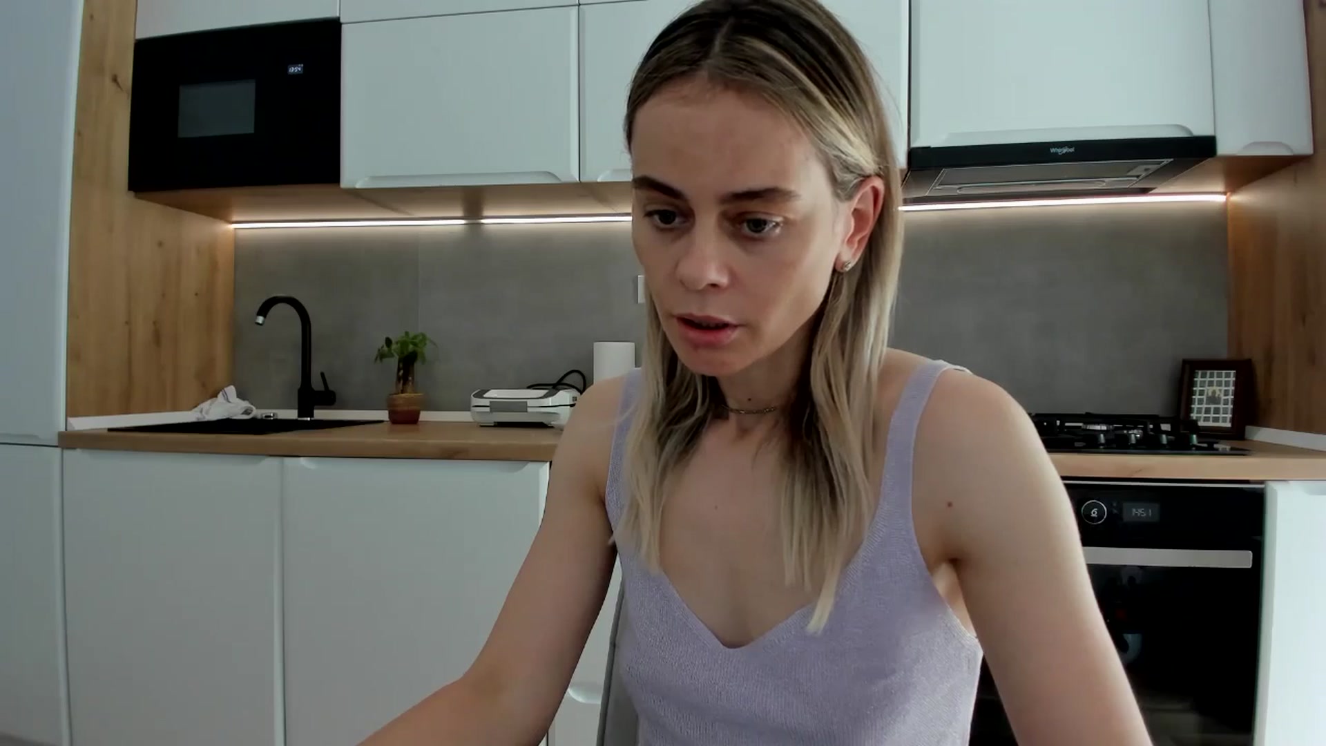 Gallery image thumbnail from DebbyPaige's myfreecams stream on, 05/27/2025, 13:20 image 11 of 20