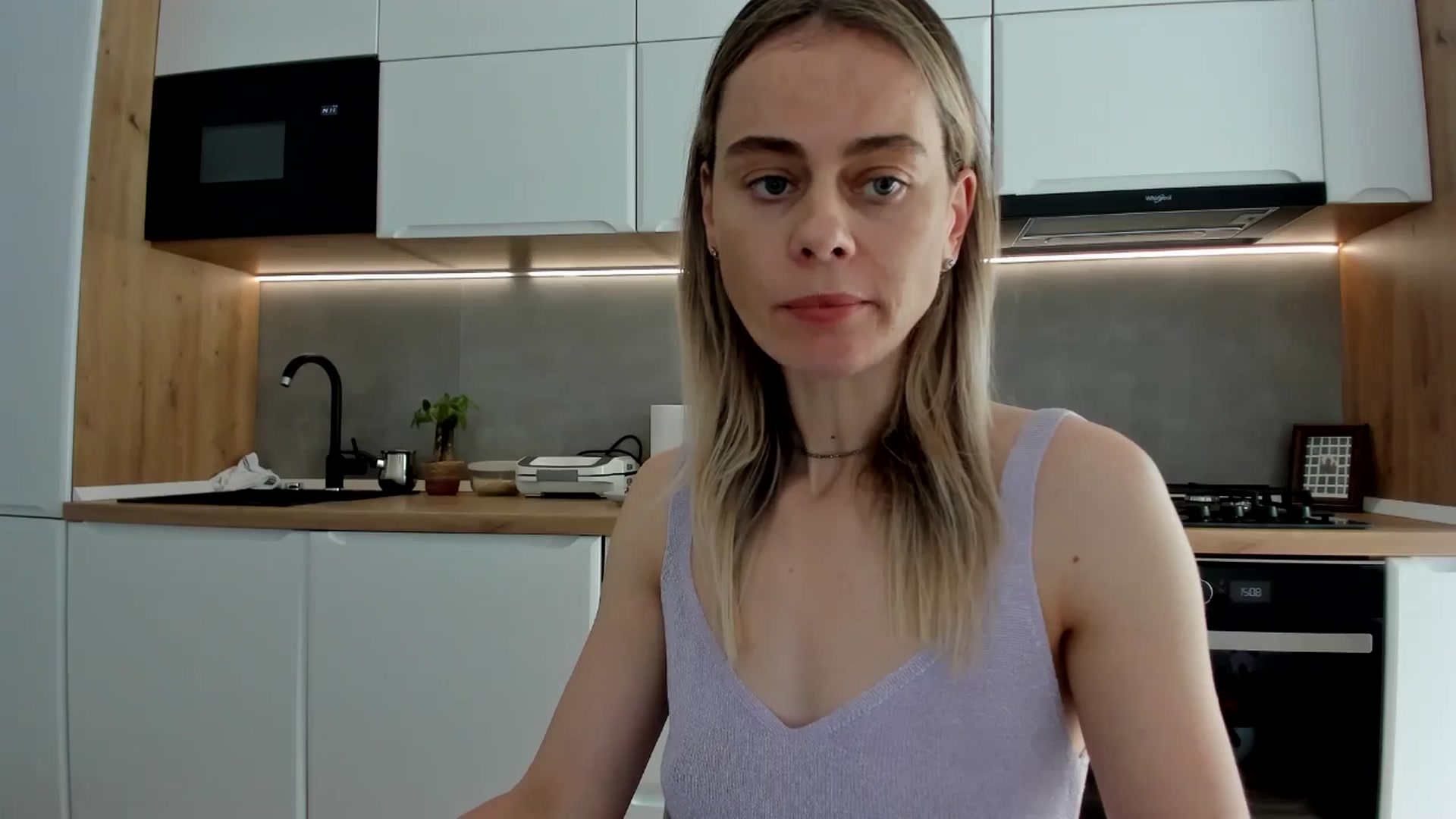 Gallery image thumbnail from DebbyPaige's myfreecams stream on, 05/27/2025, 13:20 image 13 of 20