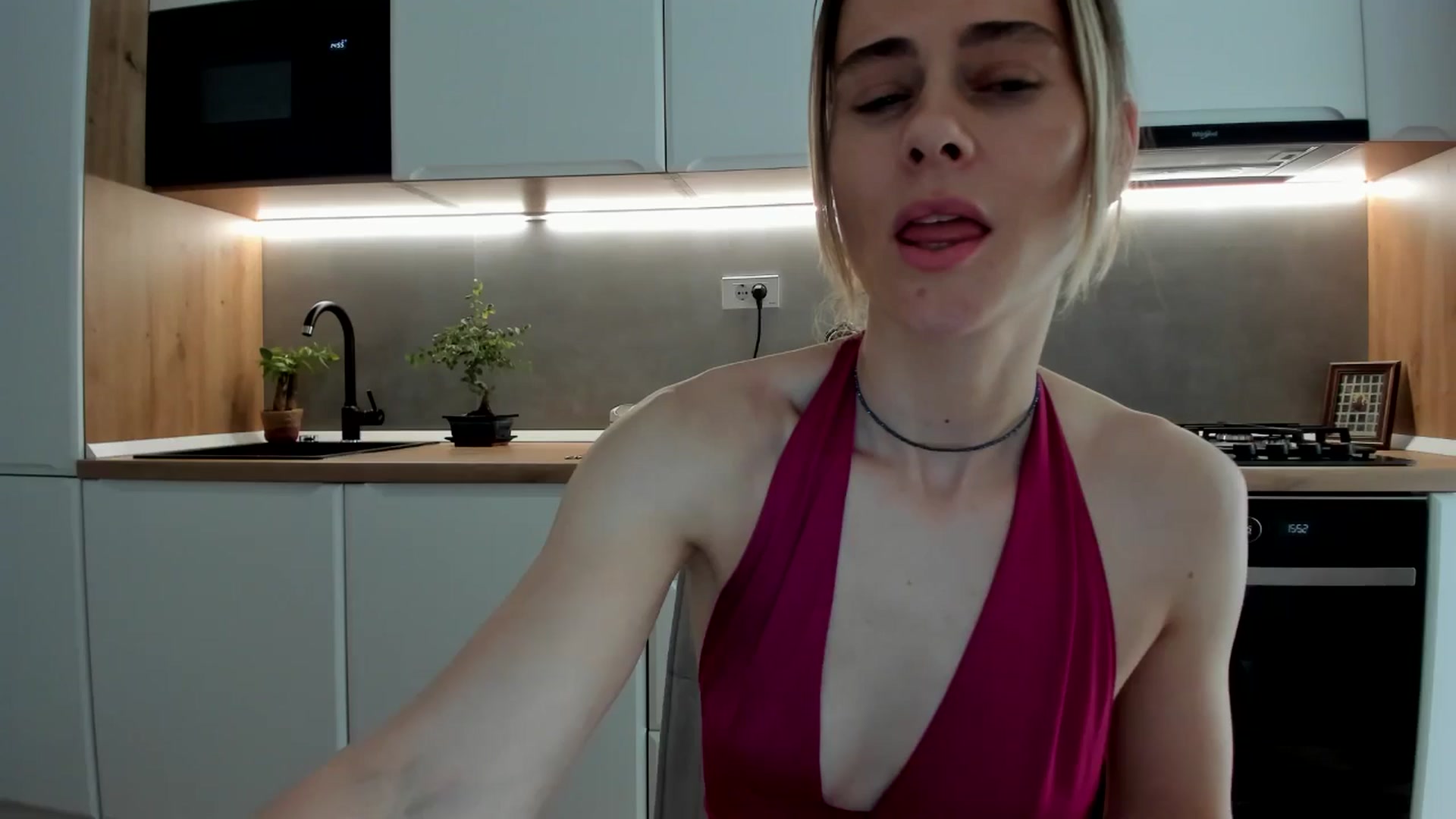 Gallery image thumbnail from DebbyPaige's myfreecams stream on, 05/28/2025, 13:19 image 12 of 20