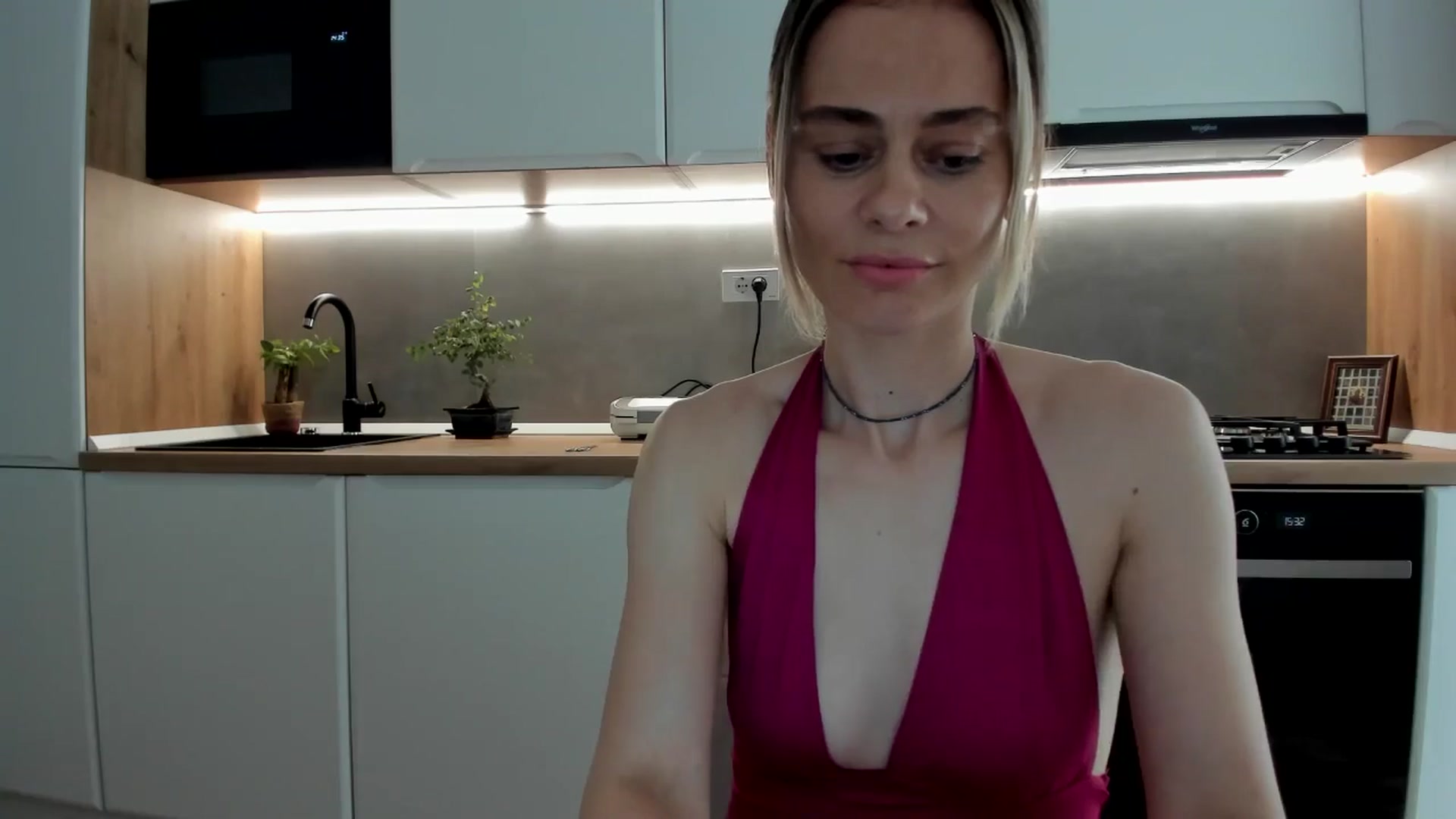 Gallery image thumbnail from DebbyPaige's myfreecams stream on, 05/28/2025, 13:19 image 5 of 20