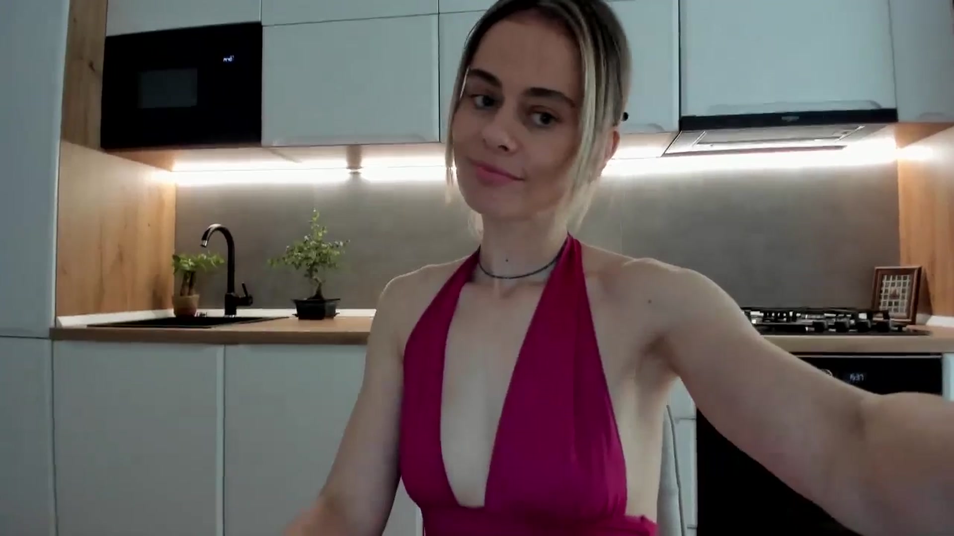 Gallery image thumbnail from DebbyPaige's myfreecams stream on, 05/28/2025, 13:19 image 7 of 20