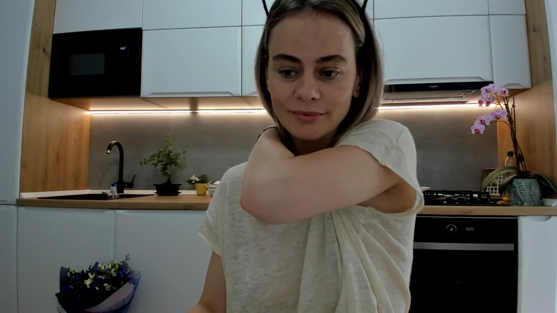 Gallery image thumbnail from DebbyPaige's myfreecams stream on, 05/30/2025, 10:35 image 3 of 20