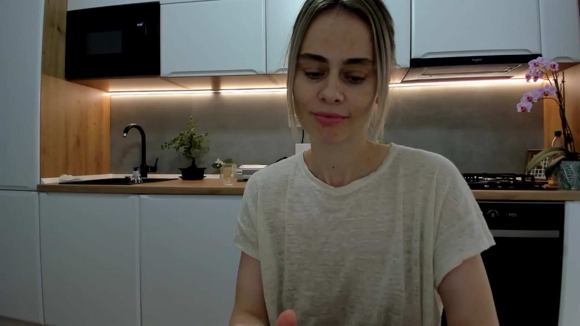 Gallery image thumbnail from DebbyPaige's myfreecams stream on, 05/30/2025, 13:12 image 1 of 20