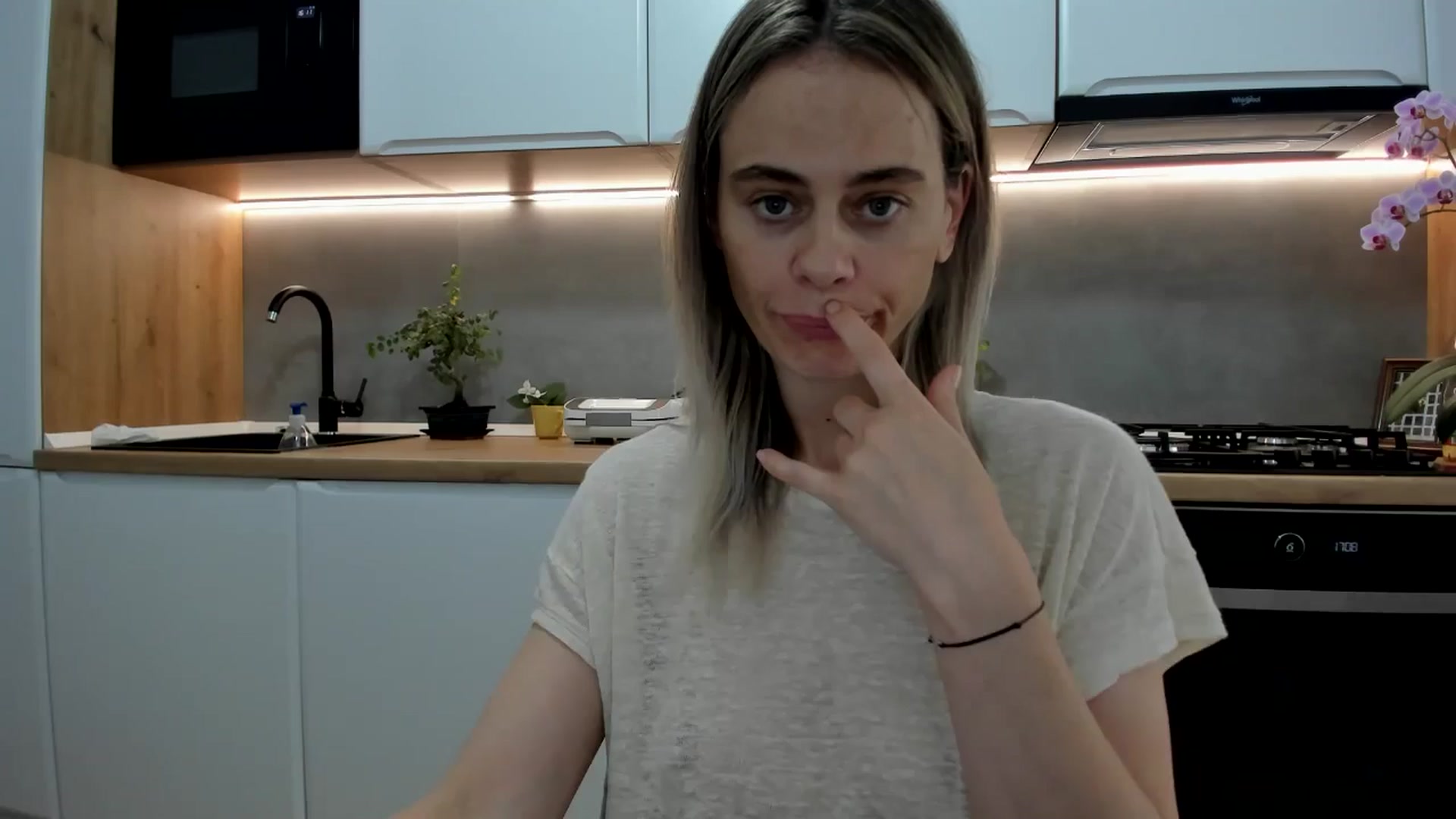 Gallery image thumbnail from DebbyPaige's myfreecams stream on, 05/30/2025, 14:12 image 20 of 20