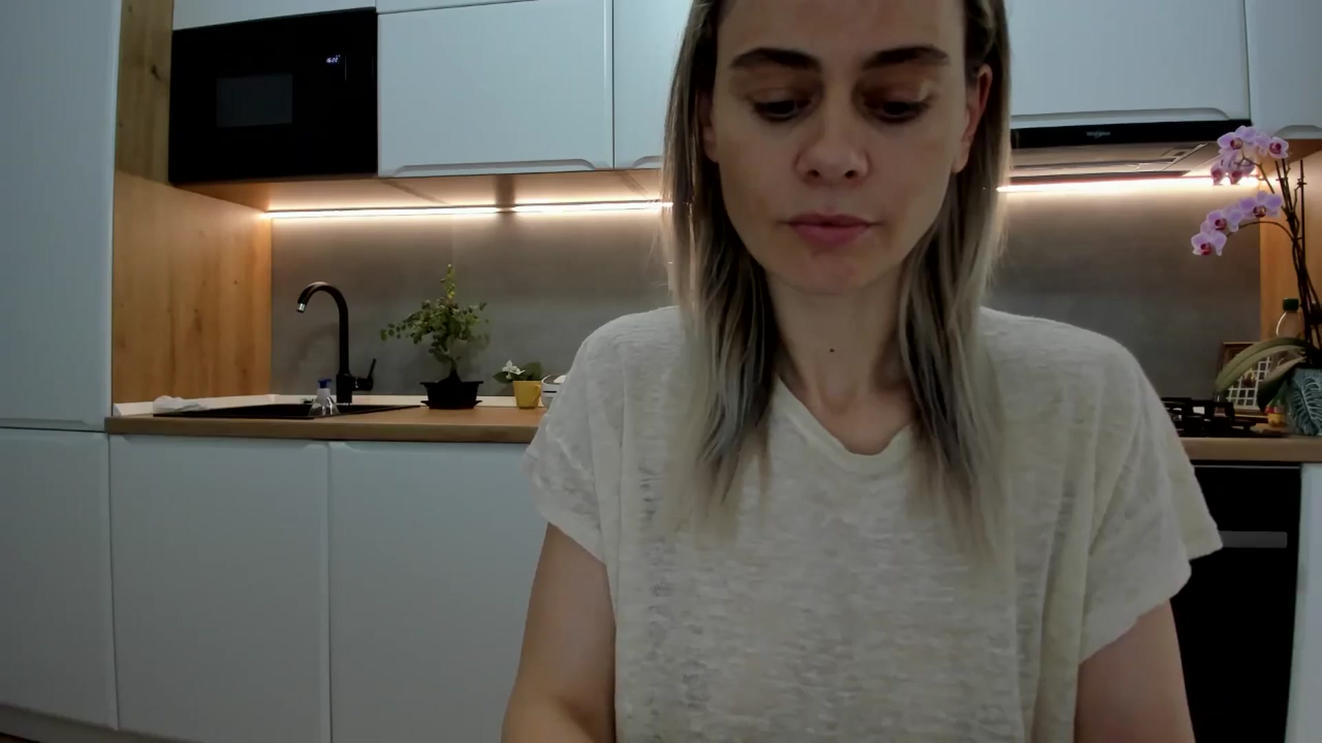 Gallery image thumbnail from DebbyPaige's myfreecams stream on, 05/30/2025, 15:29 image 2 of 20