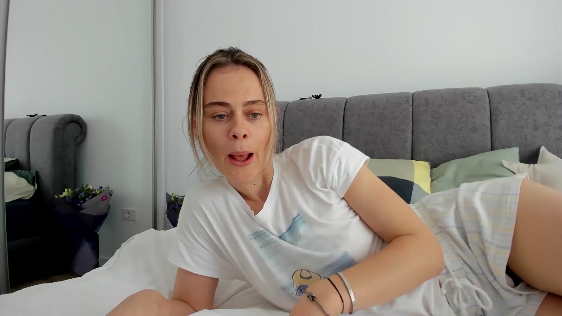 Gallery image thumbnail from DebbyPaige's myfreecams stream on, 05/31/2025, 14:29 image 2 of 20