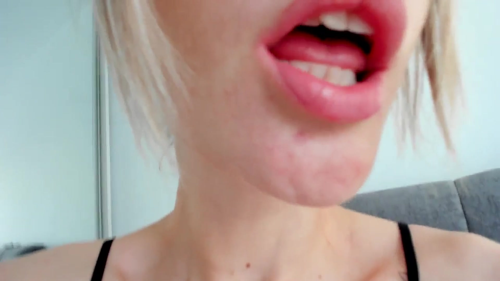 Gallery image thumbnail from DebbyPaige's myfreecams stream on, 05/31/2025, 17:29 image 15 of 20
