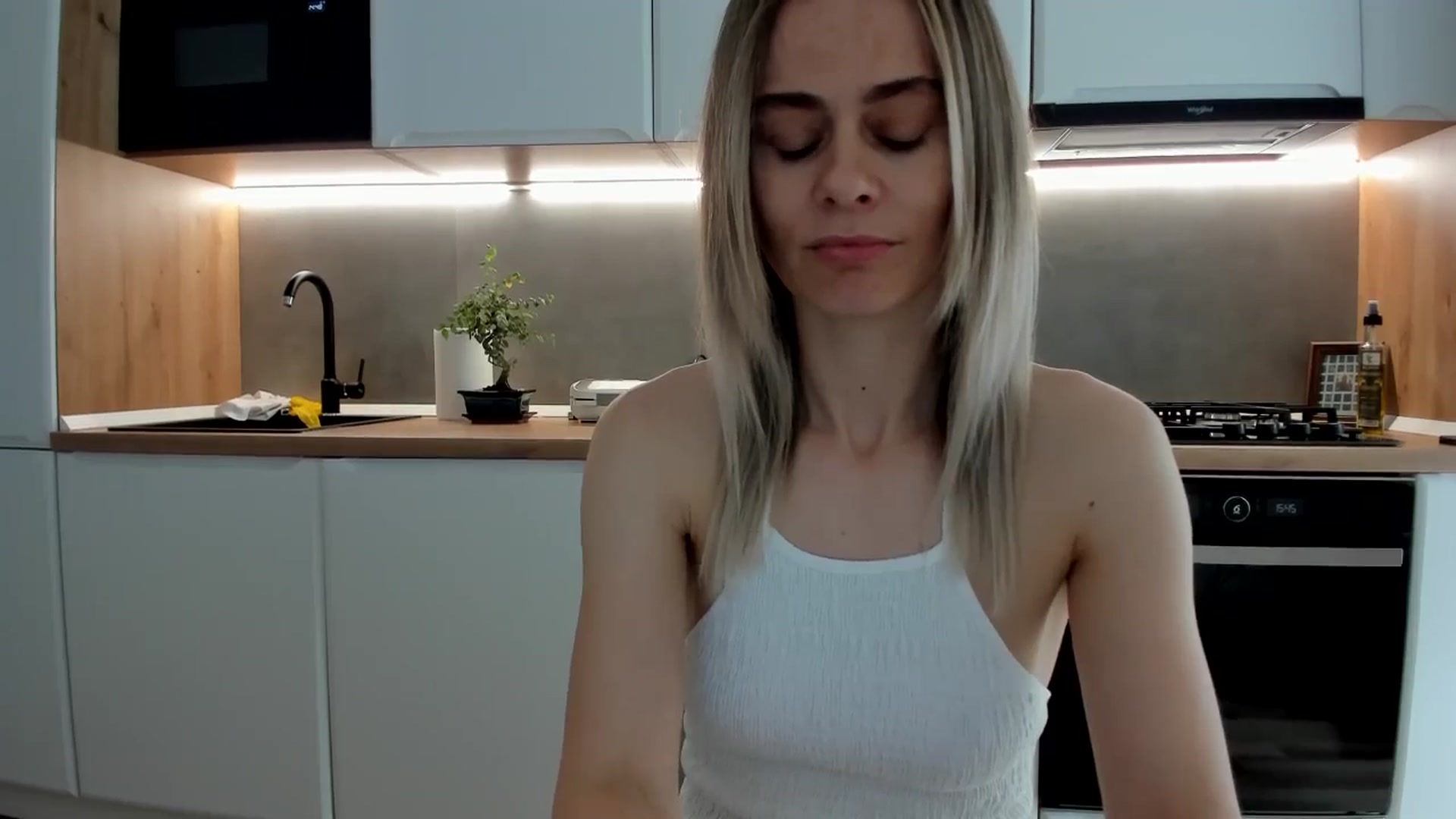 Gallery image thumbnail from DebbyPaige's myfreecams stream on, 06/01/2025, 14:49 image 8 of 20