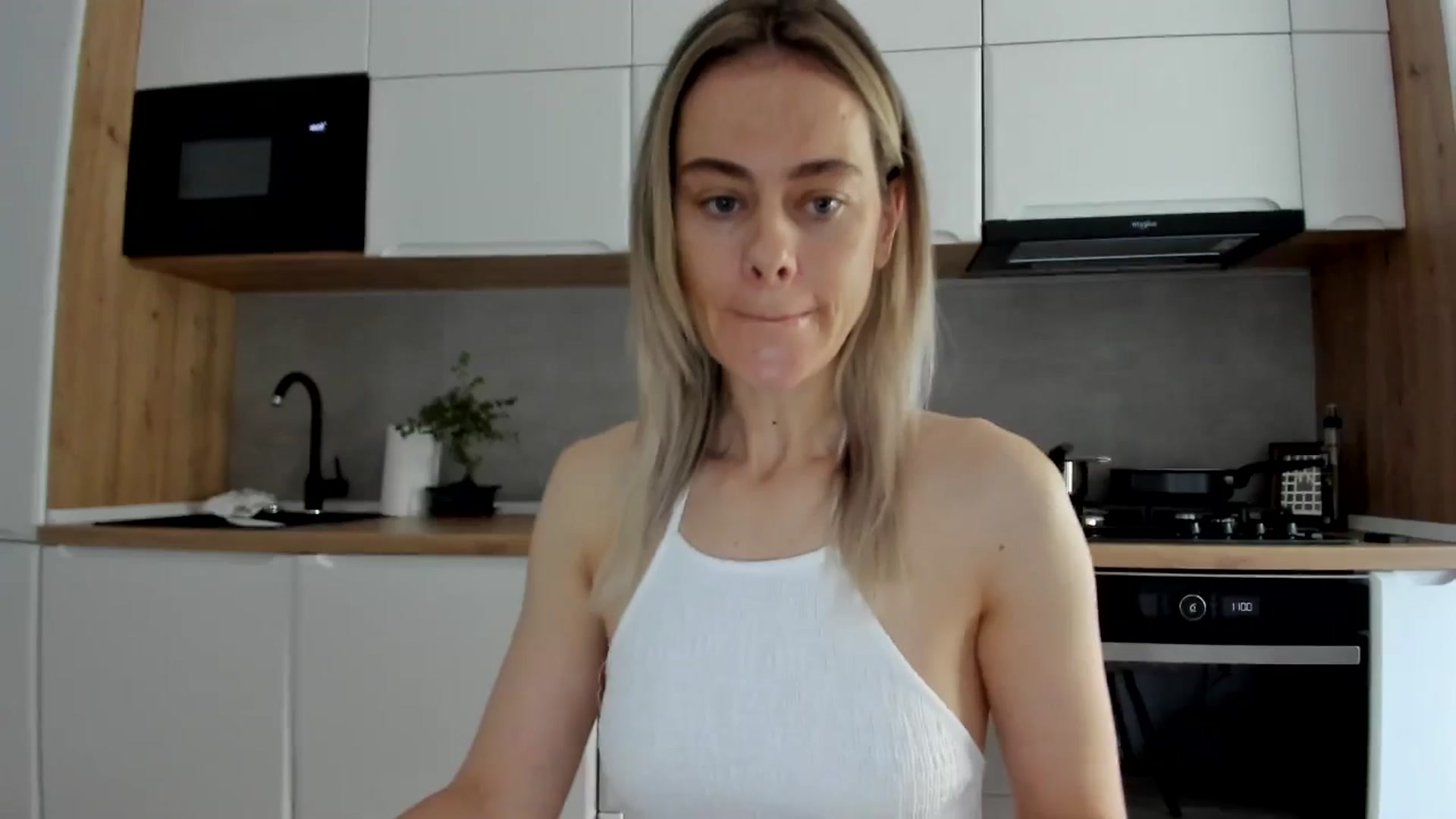 Gallery image thumbnail from DebbyPaige's myfreecams stream on, 06/02/2025, 09:15 image 3 of 20