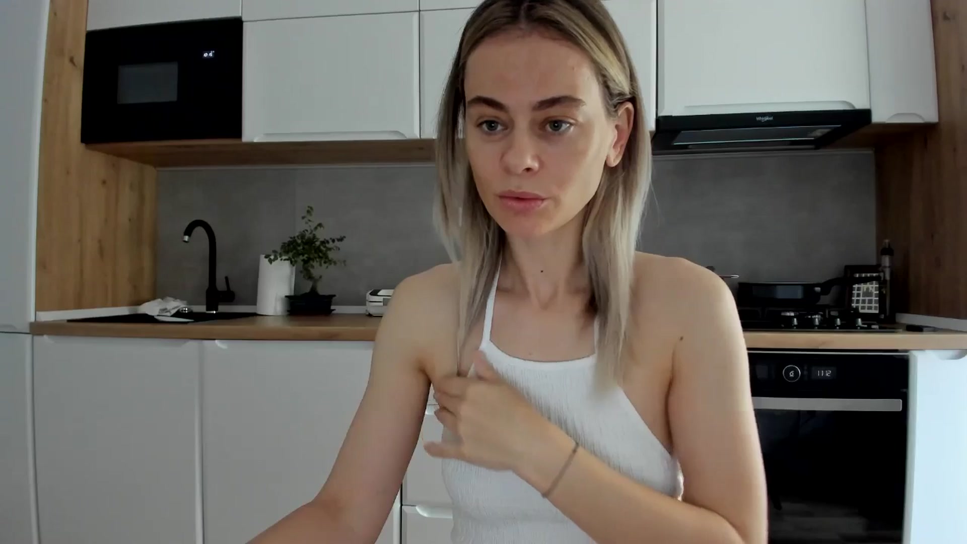 Gallery image thumbnail from DebbyPaige's myfreecams stream on, 06/02/2025, 09:15 image 6 of 20
