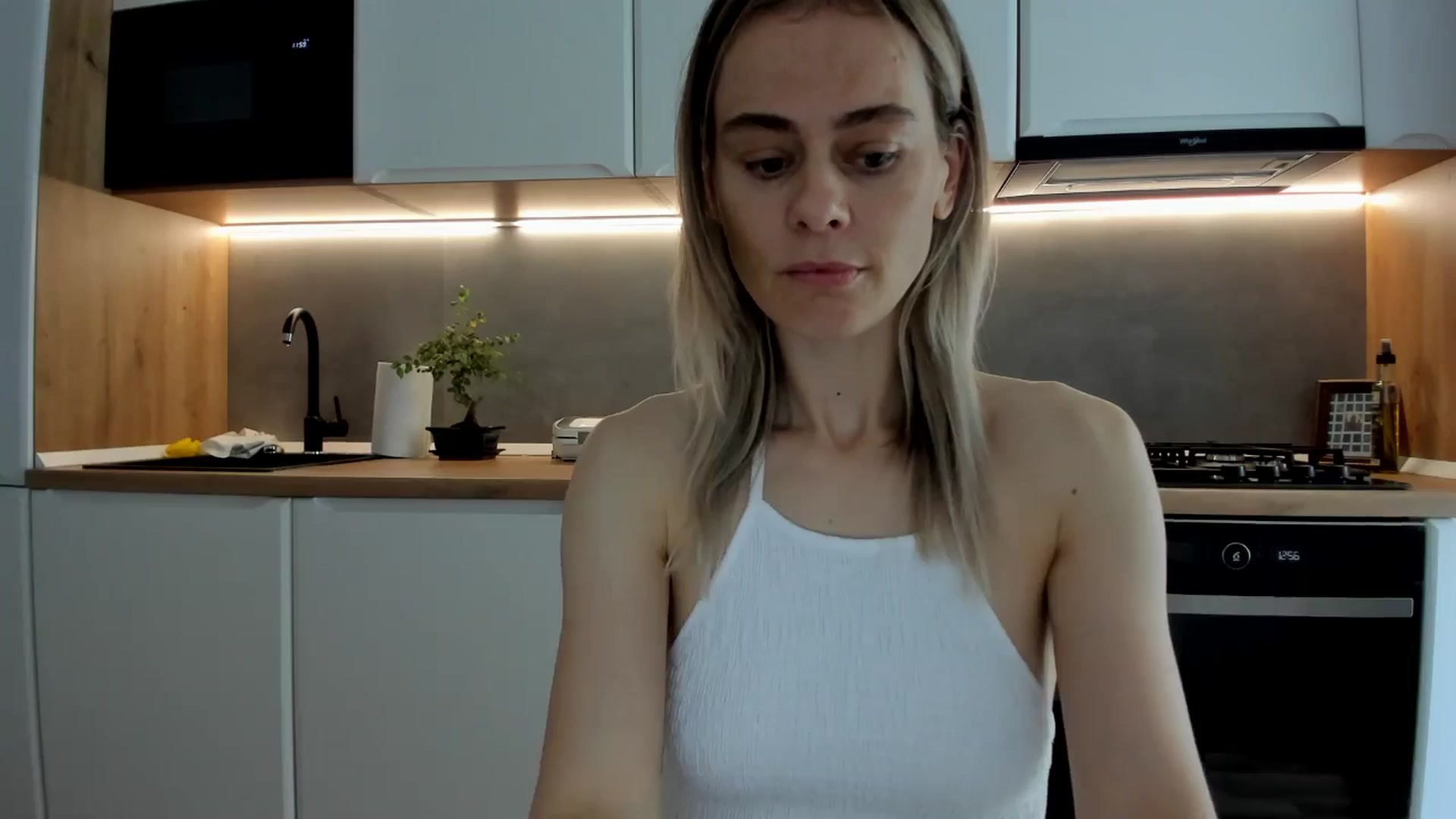 Gallery image thumbnail from DebbyPaige's myfreecams stream on, 06/02/2025, 10:48 image 9 of 20