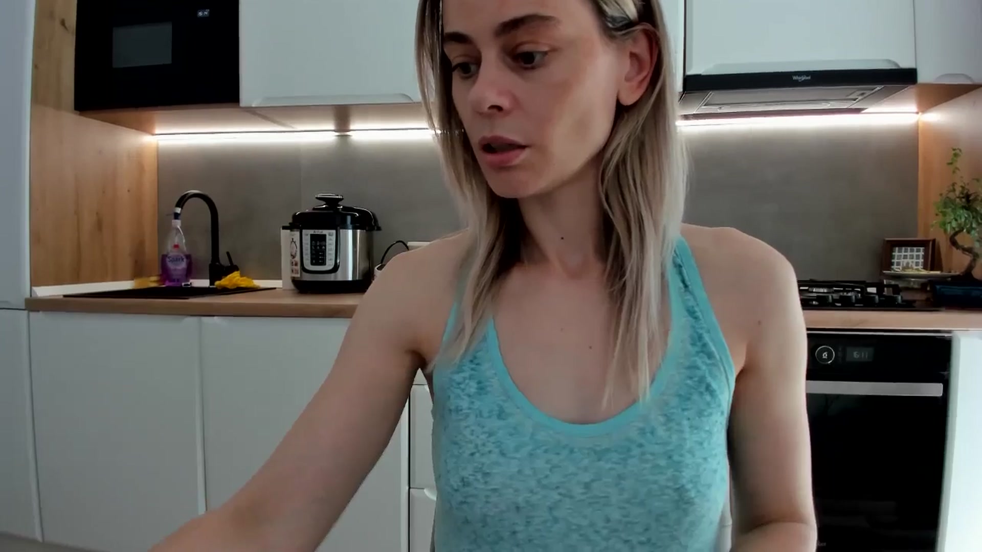 Gallery image thumbnail from DebbyPaige's myfreecams stream on, 06/02/2025, 13:59 image 10 of 20