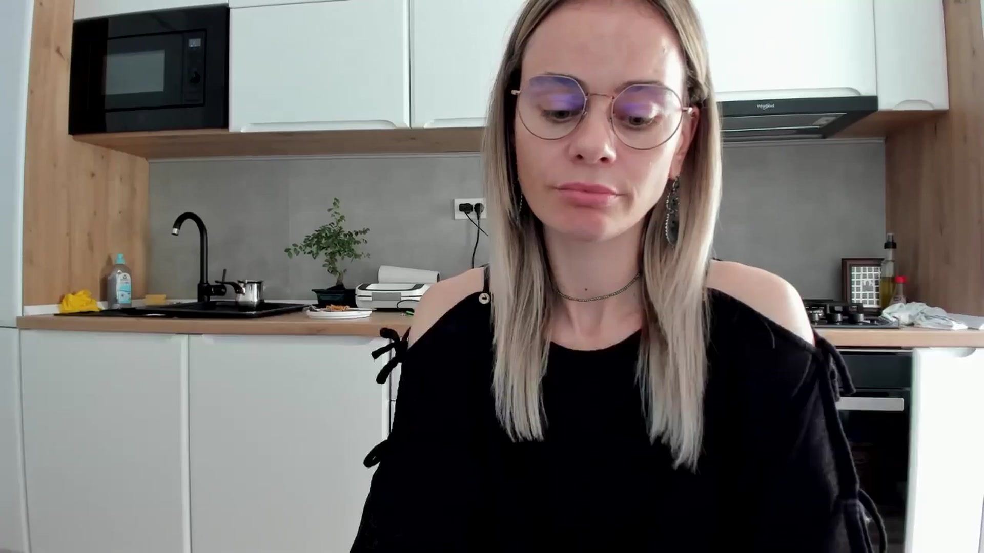 Gallery image thumbnail from DebbyPaige's myfreecams stream on, 06/05/2025, 15:29 image 19 of 20