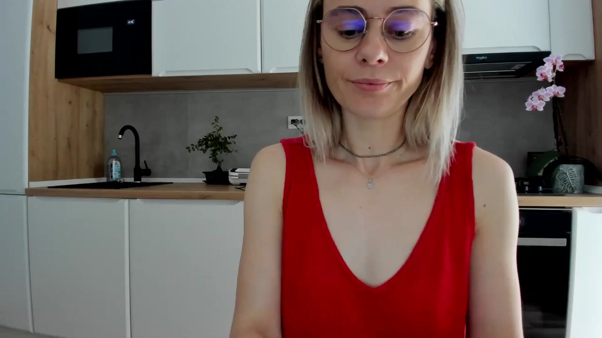 Gallery image thumbnail from DebbyPaige's myfreecams stream on, 06/06/2025, 11:59 image 17 of 20
