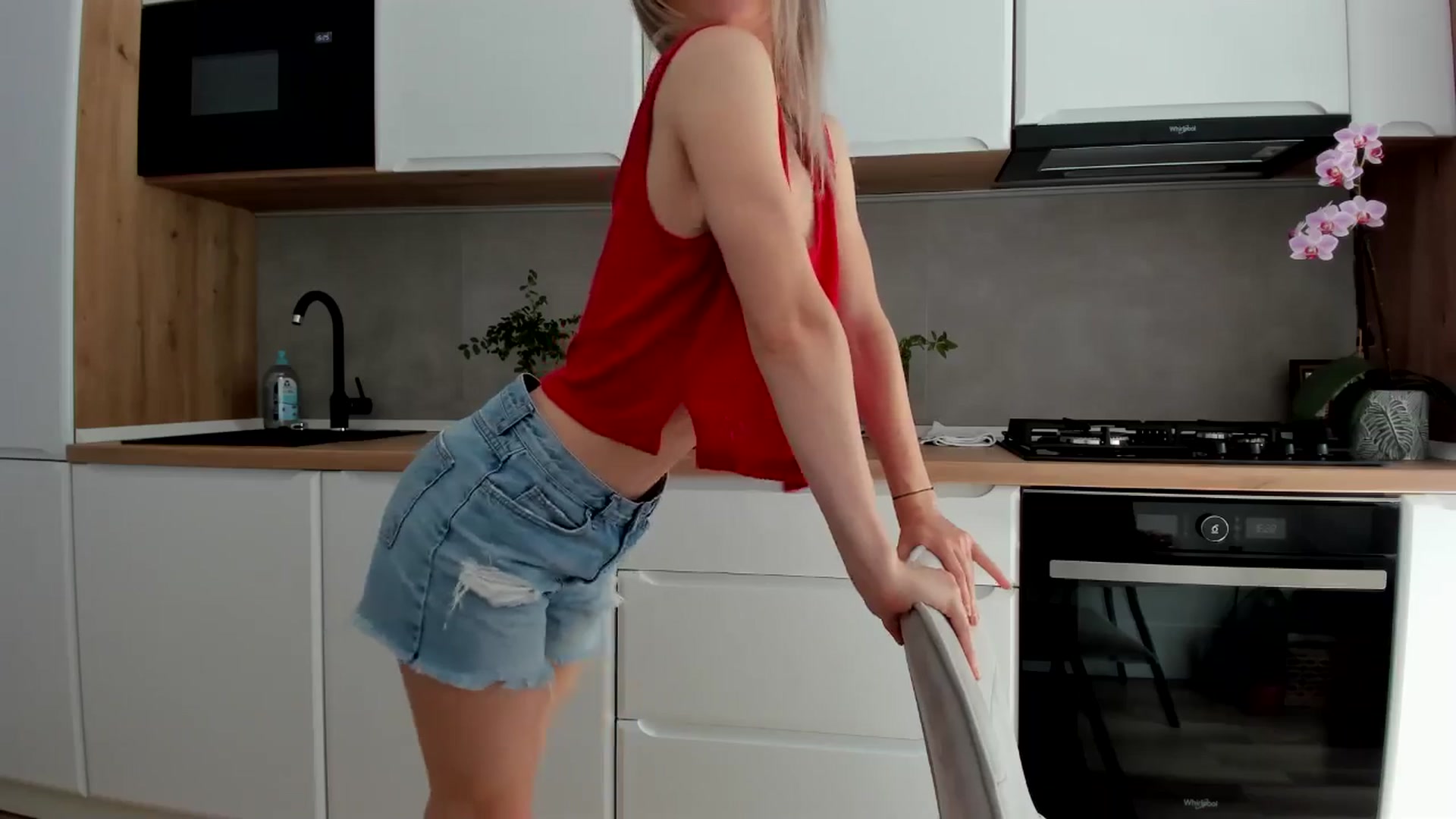 Gallery image thumbnail from DebbyPaige's myfreecams stream on, 06/06/2025, 14:10 image 5 of 20