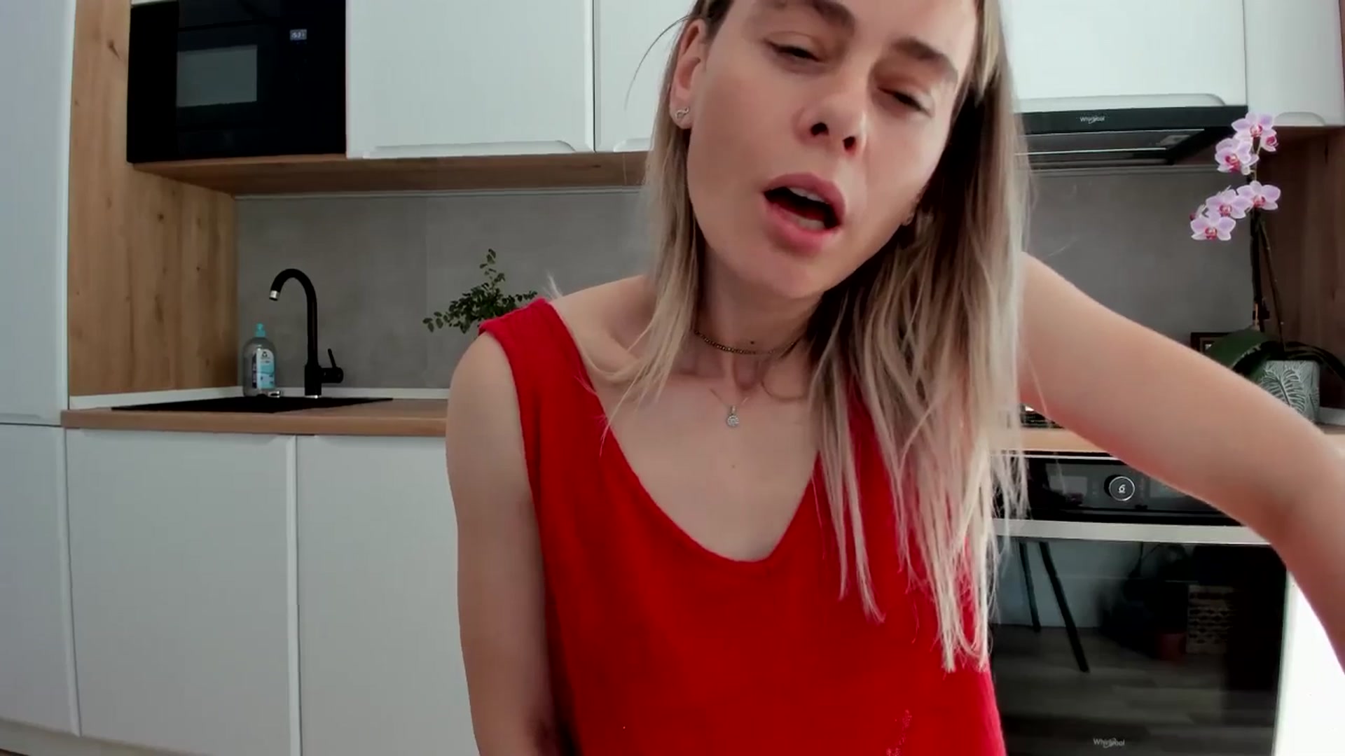 Gallery image thumbnail from DebbyPaige's myfreecams stream on, 06/06/2025, 14:10 image 7 of 20