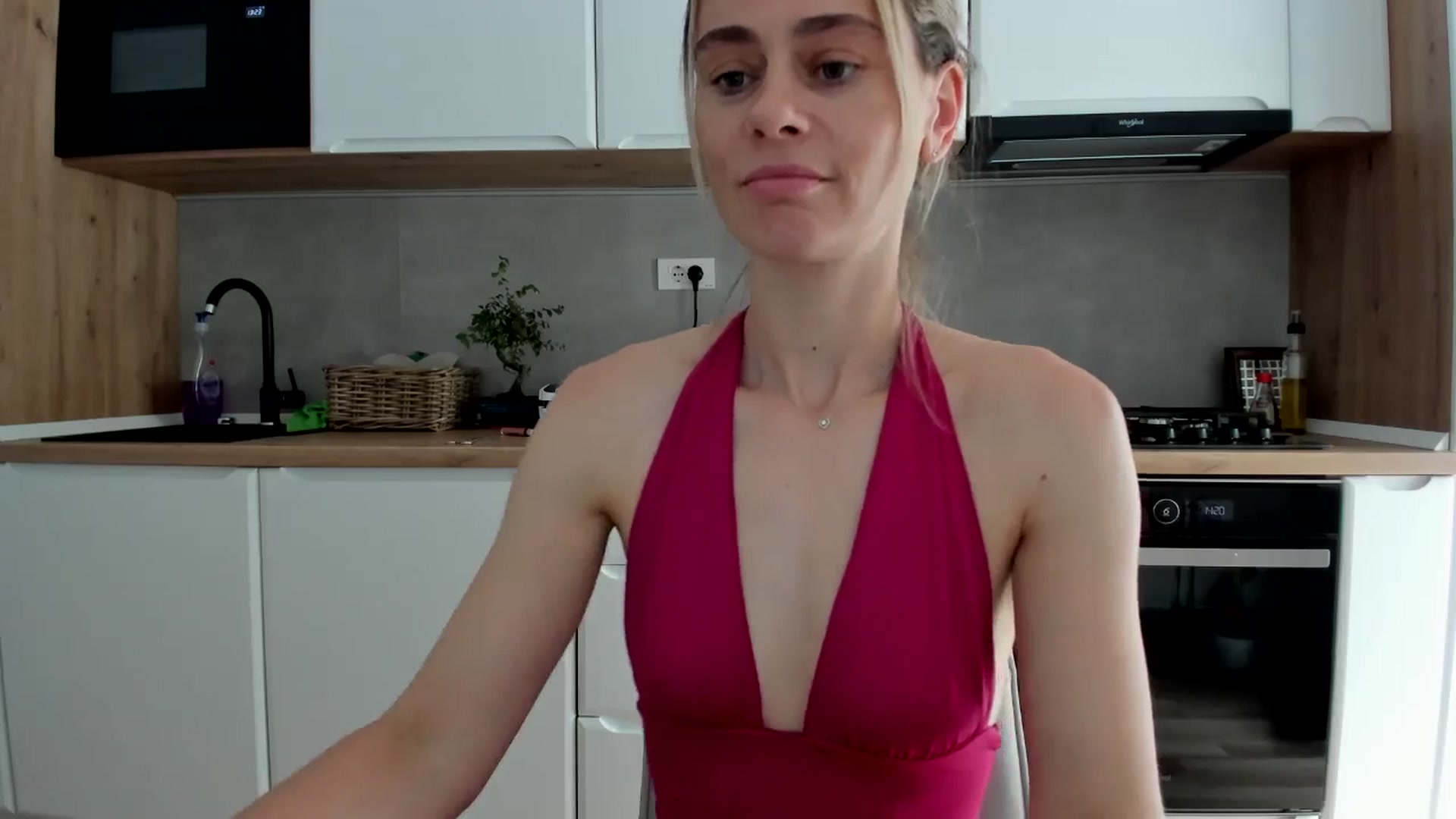 Gallery image thumbnail from DebbyPaige's myfreecams stream on, 06/10/2025, 13:12 image 12 of 20