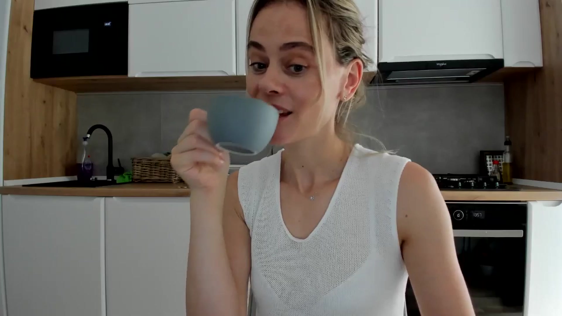 Gallery image thumbnail from DebbyPaige's myfreecams stream on, 06/10/2025, 13:12 image 10 of 20